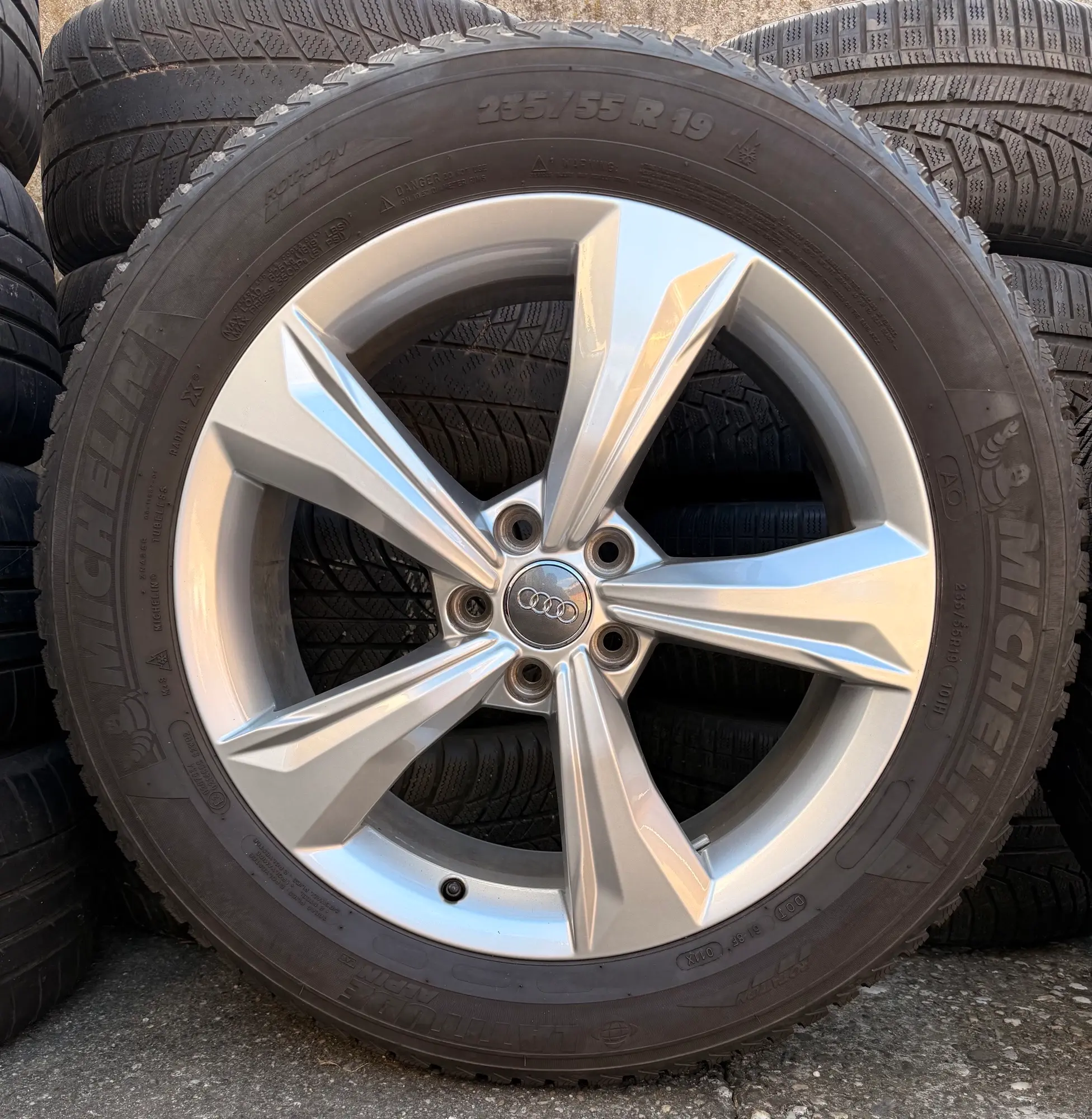 ALU FELGE AUDI 19" 5X112 GUME ZIMSKE 235-55-R19 - Slika 2