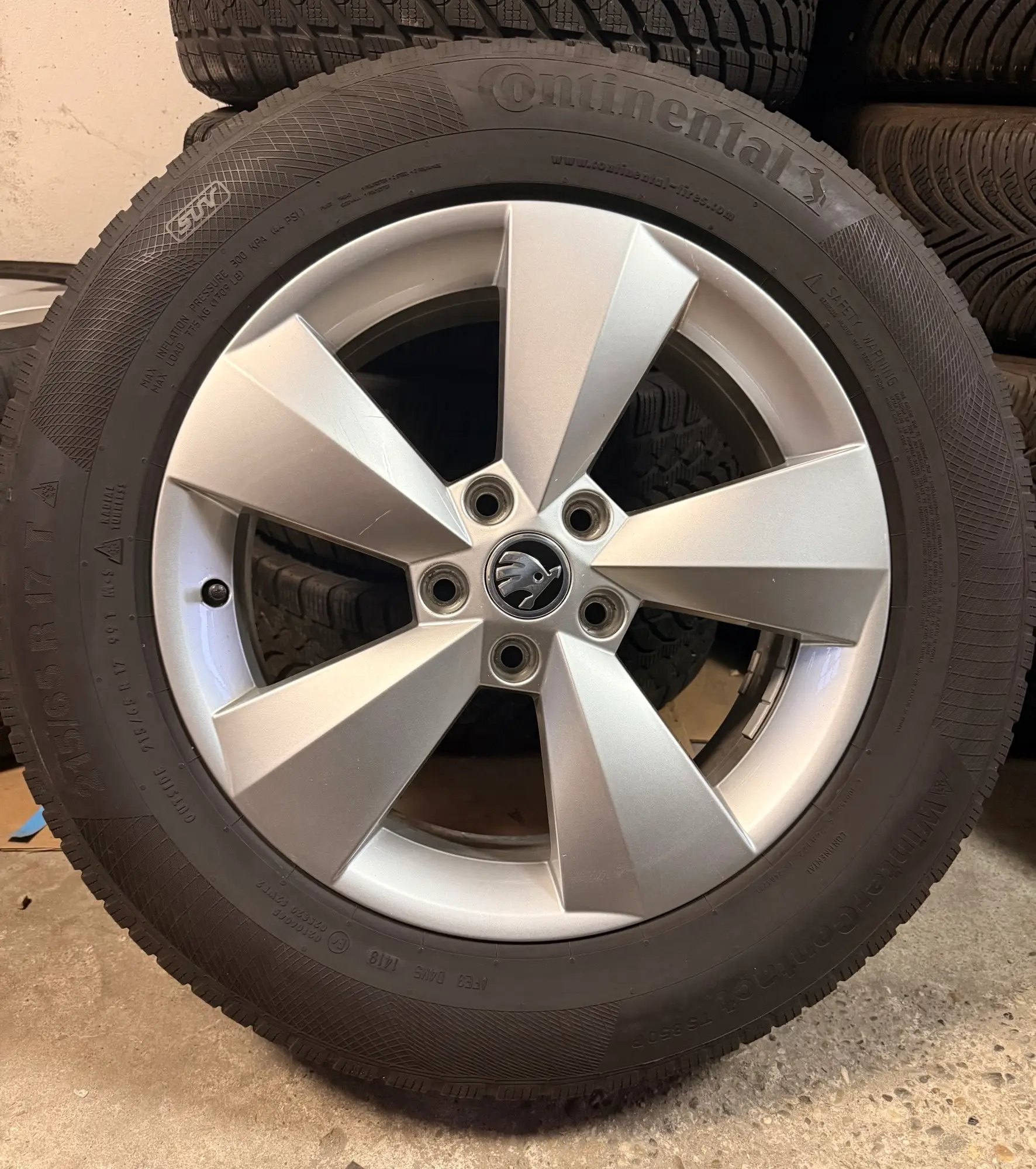 ALU FELGE ŠKODA 17" 5X112 GUME ZIMSKE 215-65-R17 - Slika 5