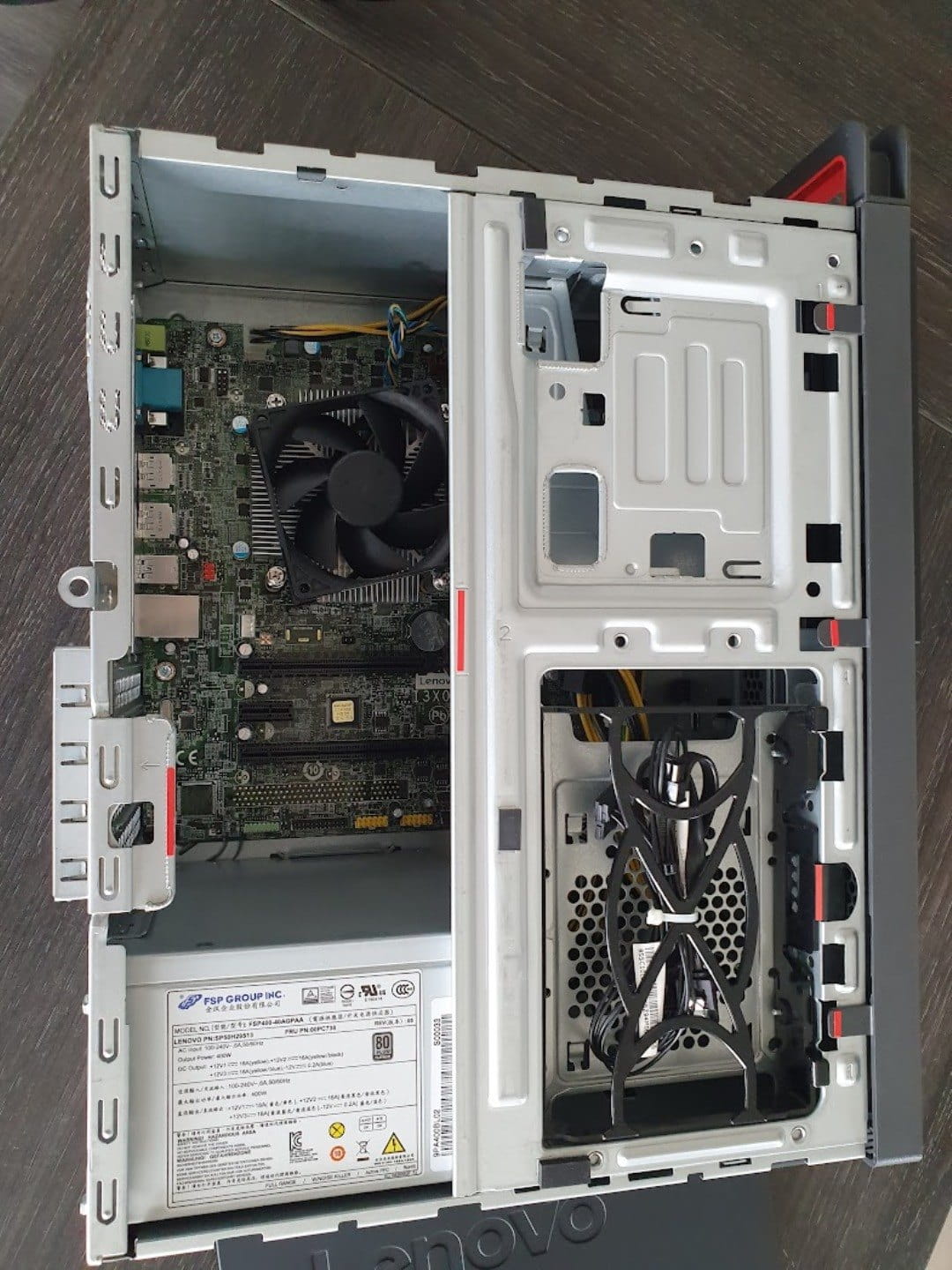 Stolno računalo Lenovo M920T Tower i7-8700 16GB 256GB SSD Windows 11 PRO - Slika 4