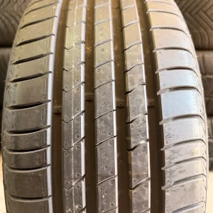 Ljetne gume Kumho Ecsta HS51  215/45r16