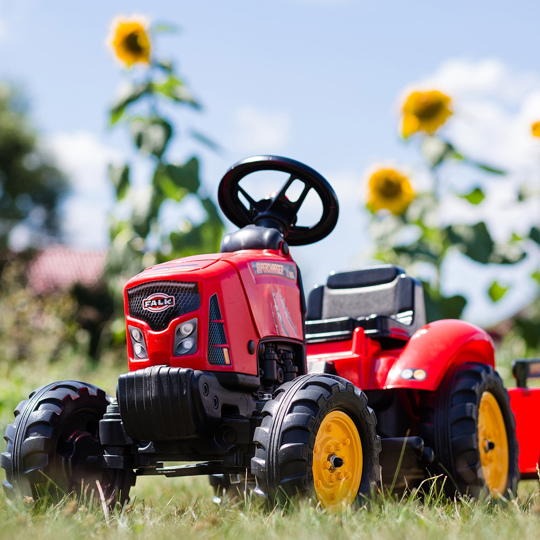 FALK Supercharger Pedal Tractor with Trailer and Opening Hood Red 2-5 Years - Slika 5