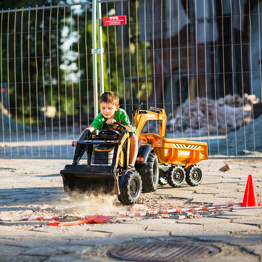 FALK Traktor s prikolicom Case IH, narančasti, s utovarnom žlicom, 3–7 godina - Slika 4
