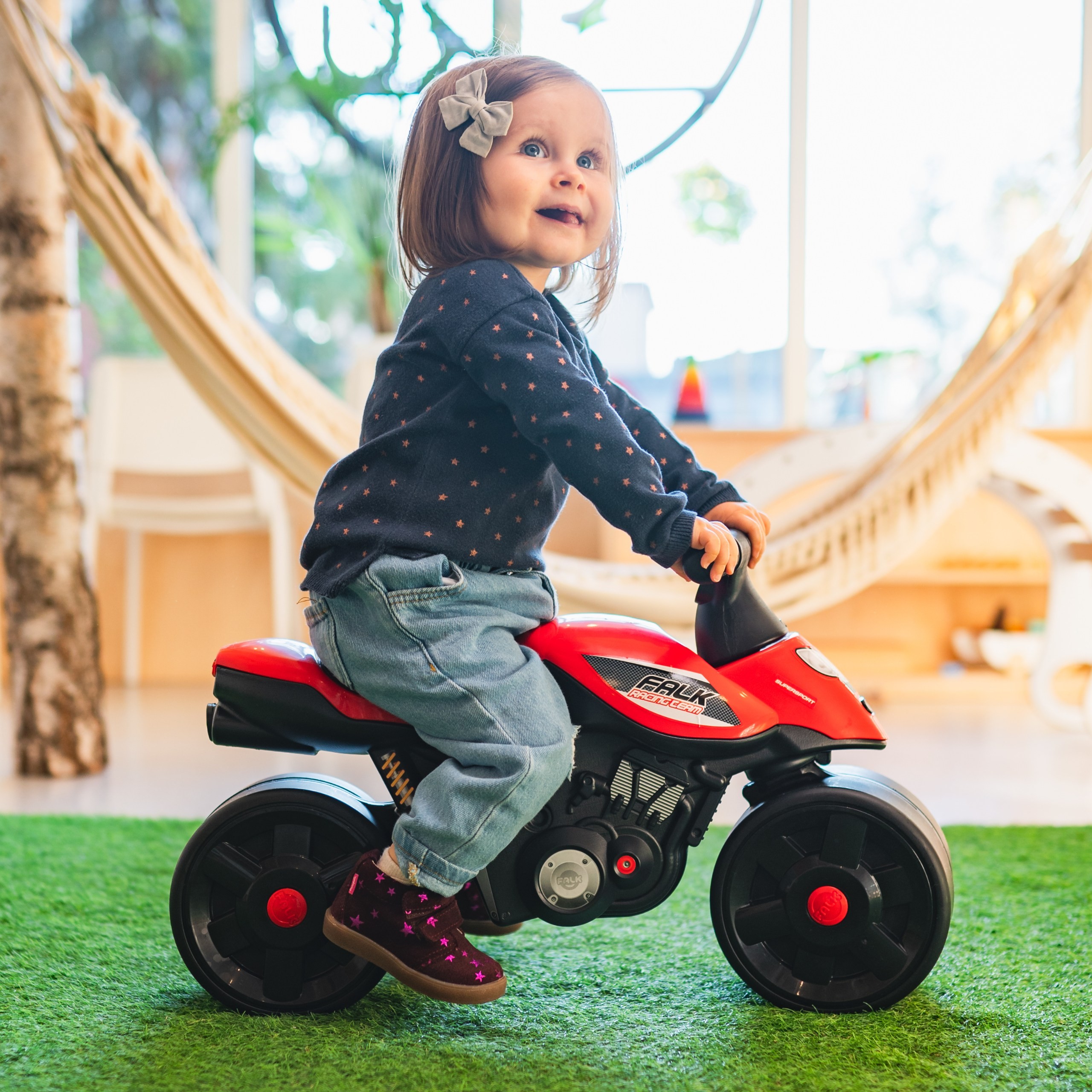 FALK Street Champion Ride-on Motorcycle Red 1-3 years - Slika 4