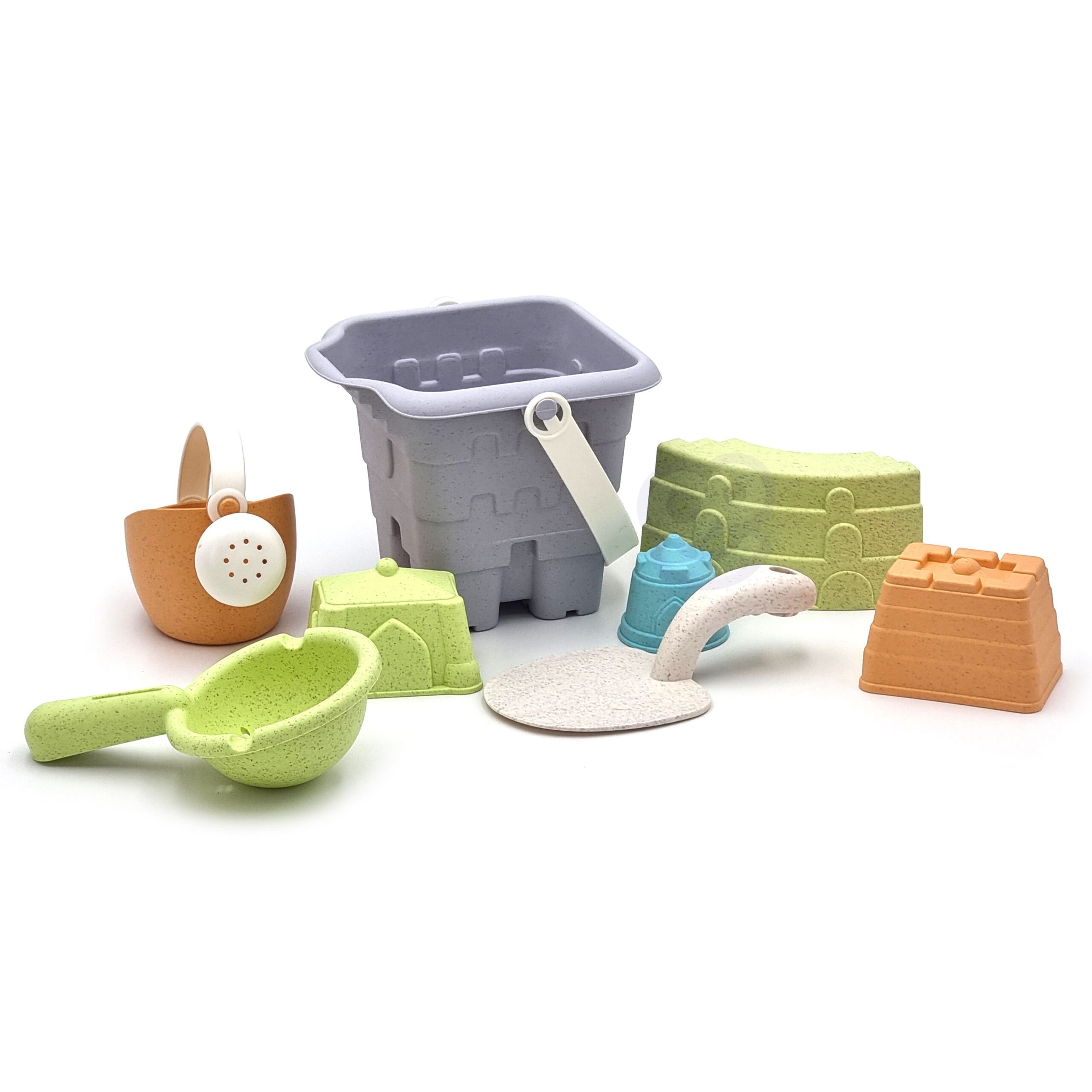WOOPIE GREEN Sand Bucket Tower Set 8 pieces BIODEGRADABLE ORGANIC MATERIAL - Slika 4