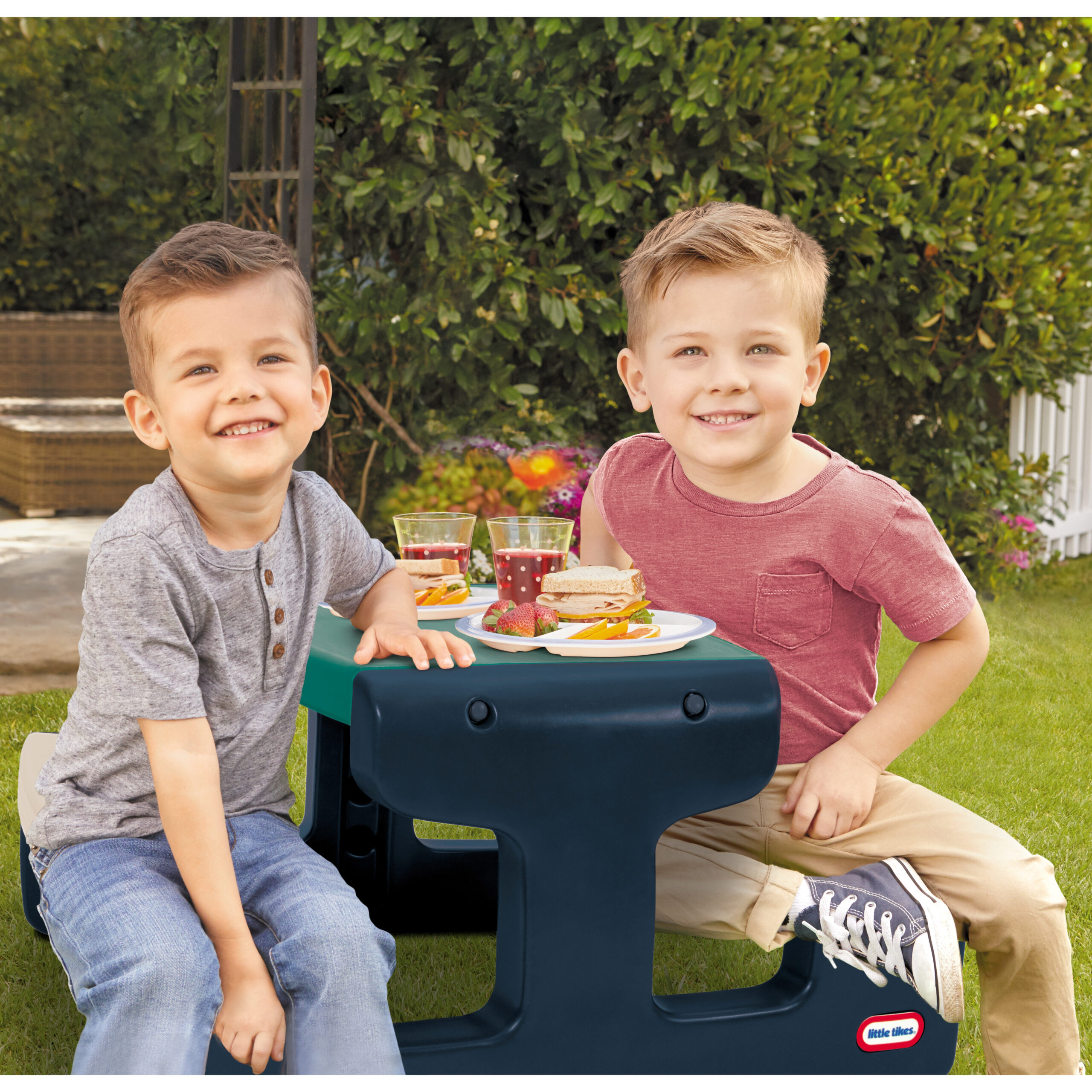 Little Tikes Blue and Green Kids' Picnic Table for the Garden - Slika 4