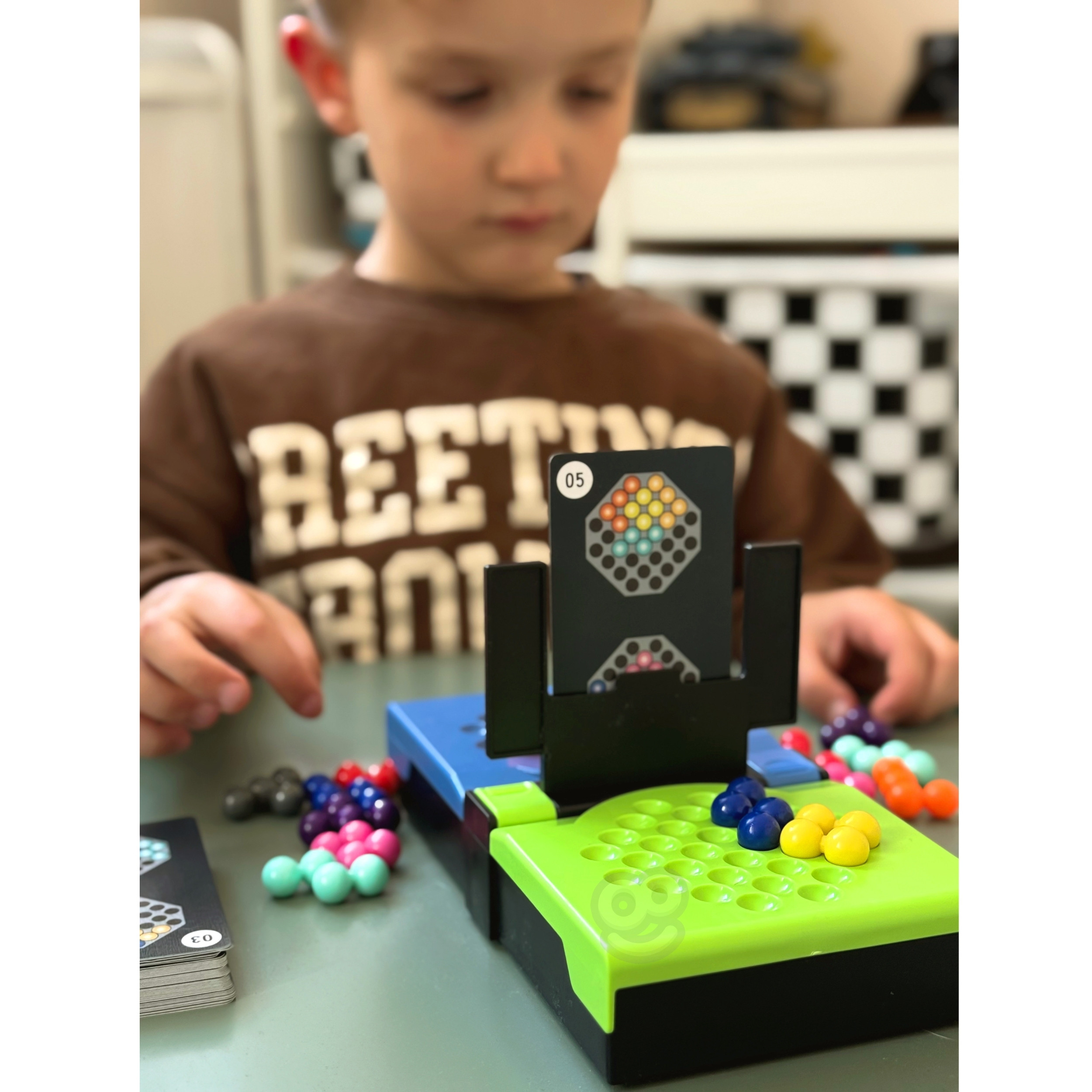WOOPIE IQ Logic Game Strategic Brain Training "Head to Head" Timed Pattern Solving - Slika 2