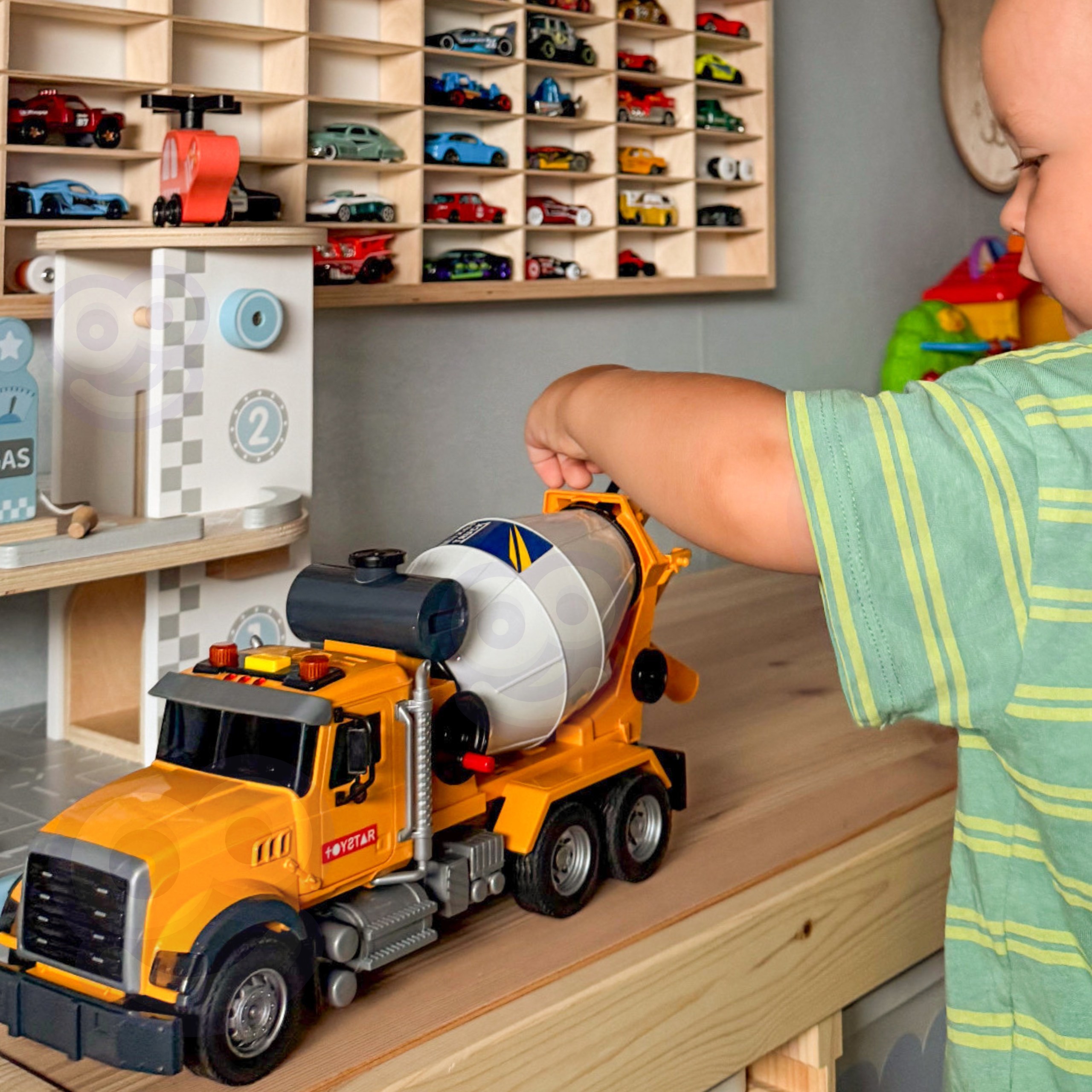 WOOPIE Cement Mixer Truck Rotating Drum Lights Sounds Yellow - Slika 2