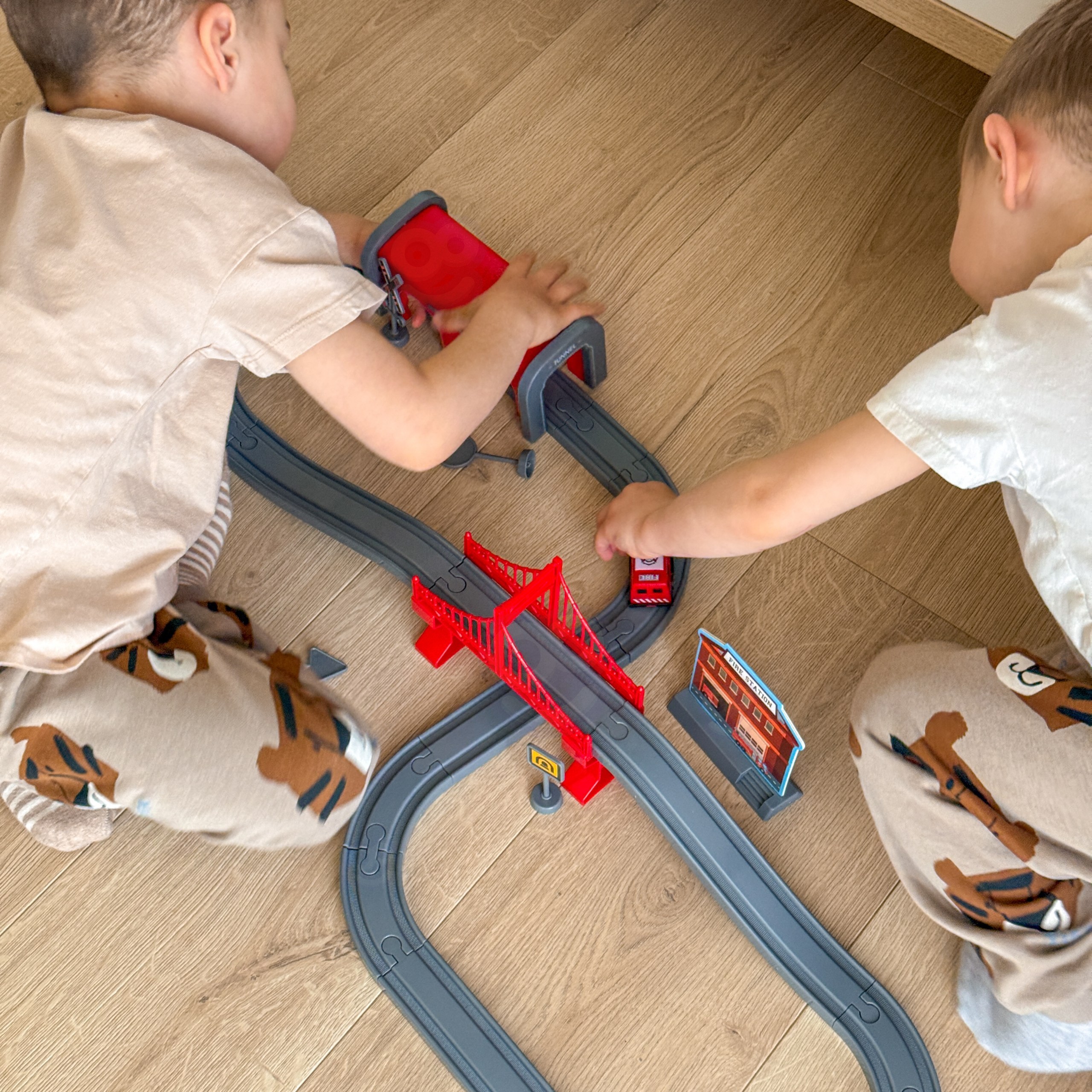 WOOPIE Pendolino Electric Train Set Fire Department 66pcs. - Slika 2