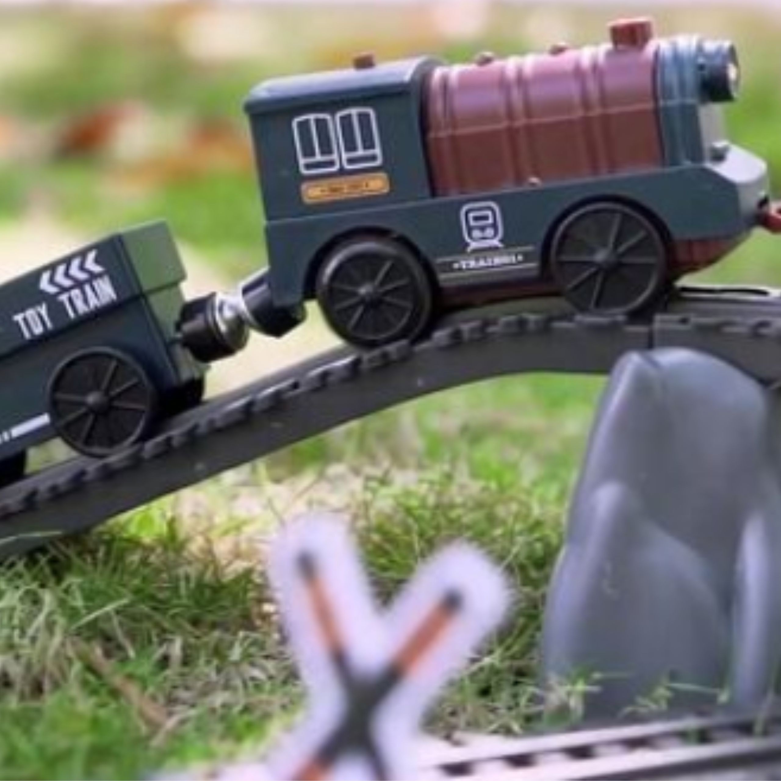 WOOPIE Electric Train Freight Locomotive XXL Track 90 pcs. - Slika 2