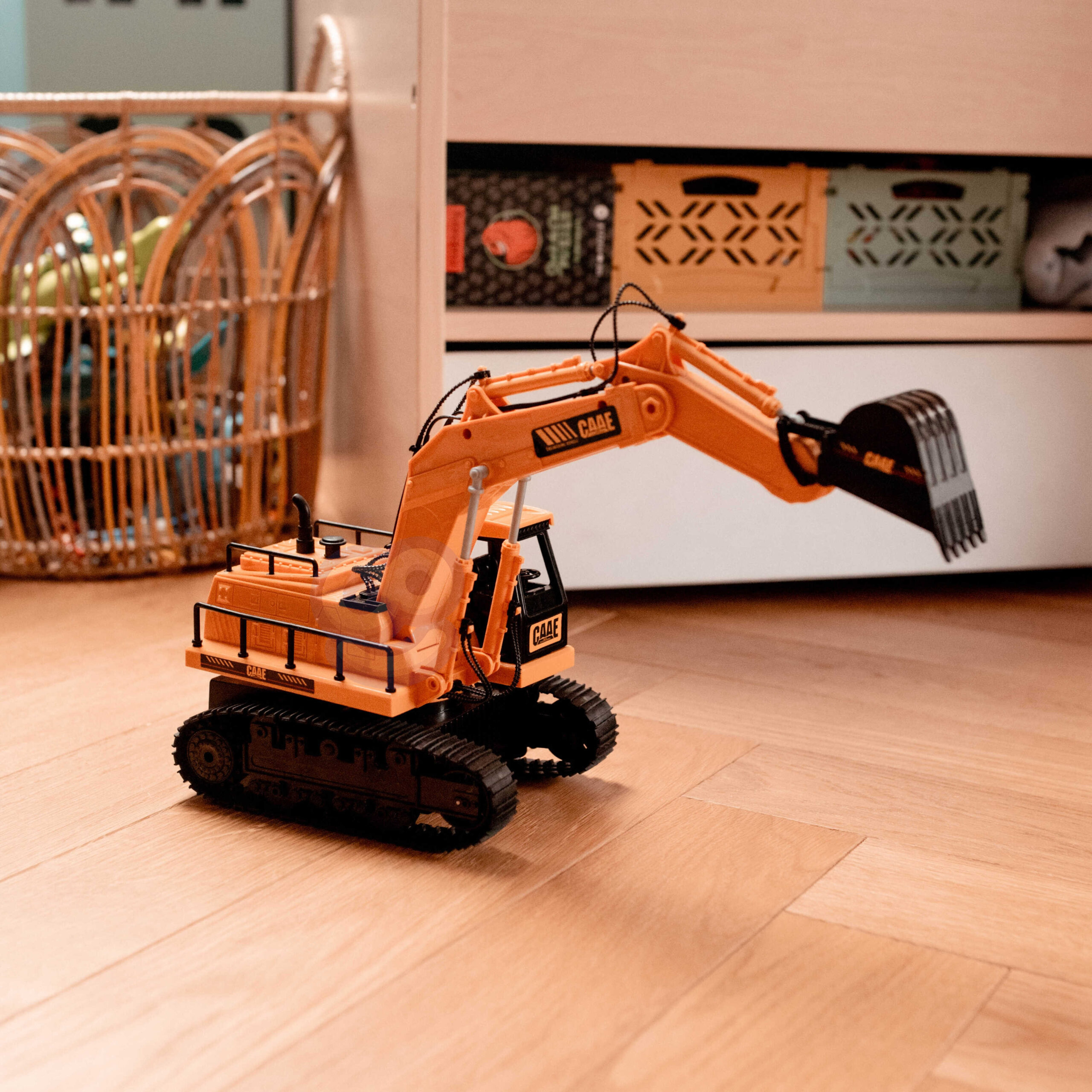 WOOPIE Large Remote Controlled Excavator on Tracks 7 Functions Sound + Acc. - Slika 2