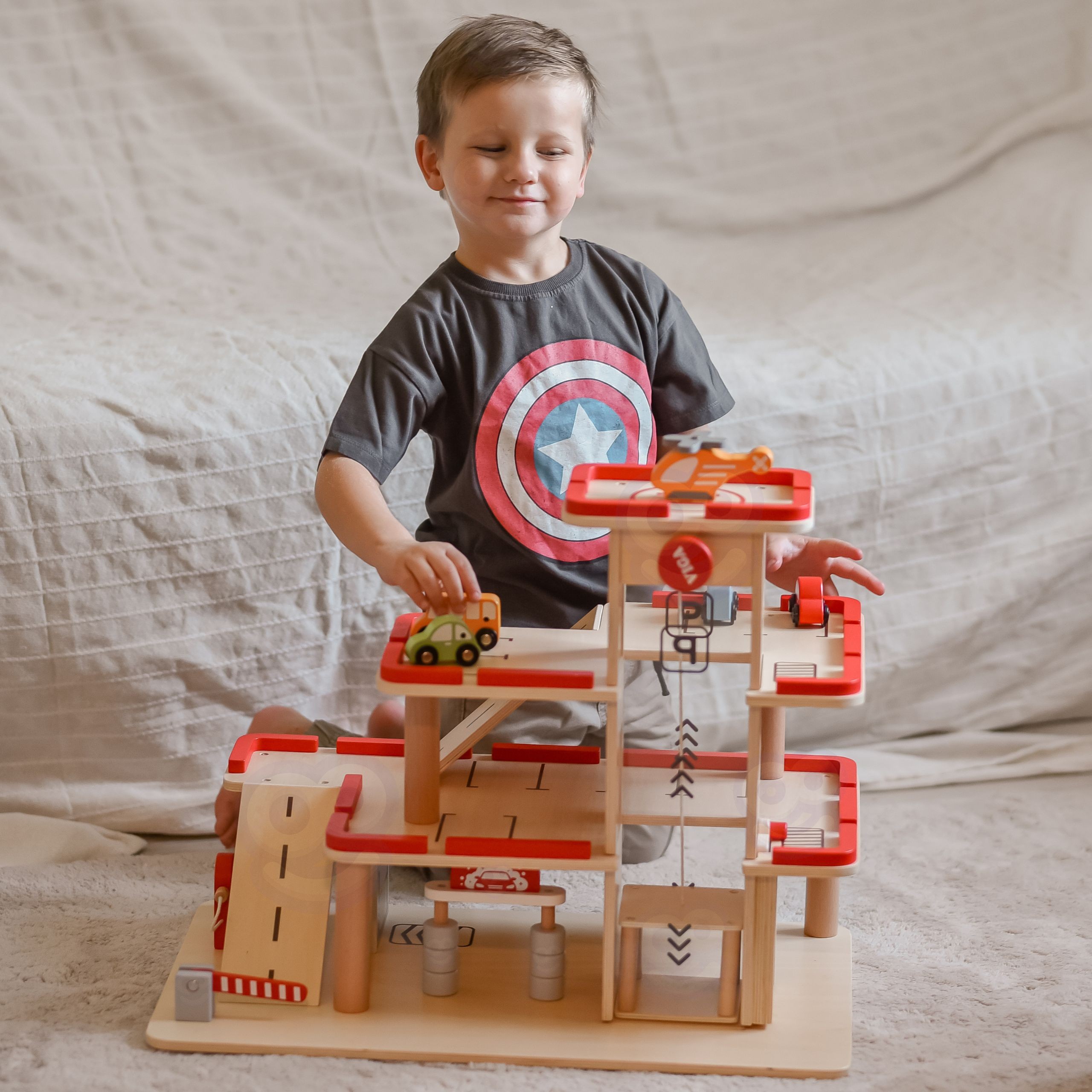 VIGA Wooden Parking for Cars with Elevator for 4 Cars and Helicopter - Slika 2