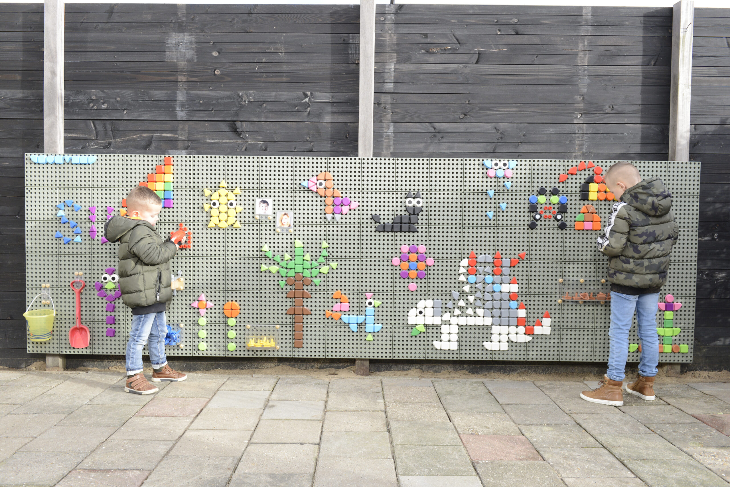 MASTERKIDZ Wall Panel Science Board Creative STEM Outdoor Board + Mounting Panel 120x80cm - Slika 6