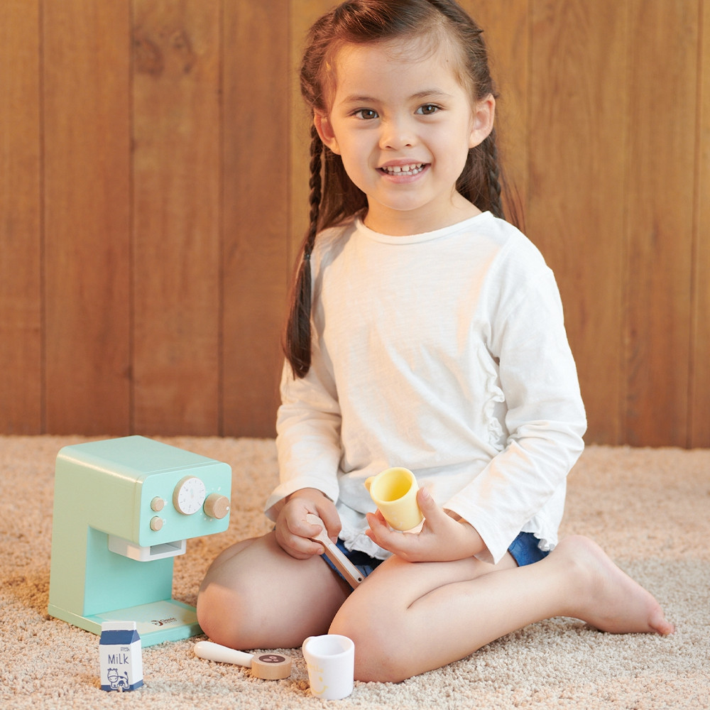 Wooden Coffee Maker for Kids – Little Barista | Classic World - Slika 4