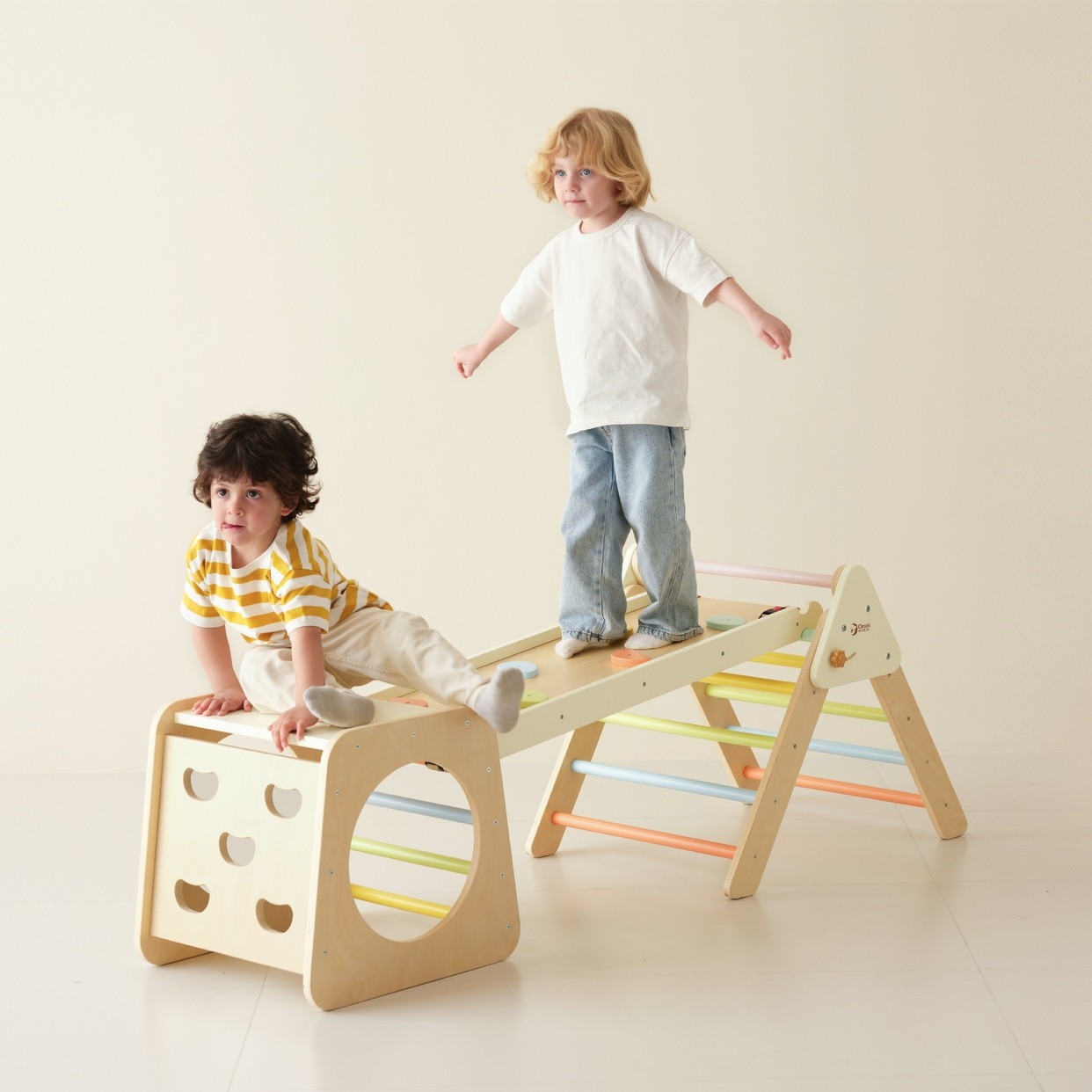 CLASSIC WORLD Wooden Climbing Triangle Montessori Set 5 in 1 - Playground Indoor Gym for Children - Slika 5