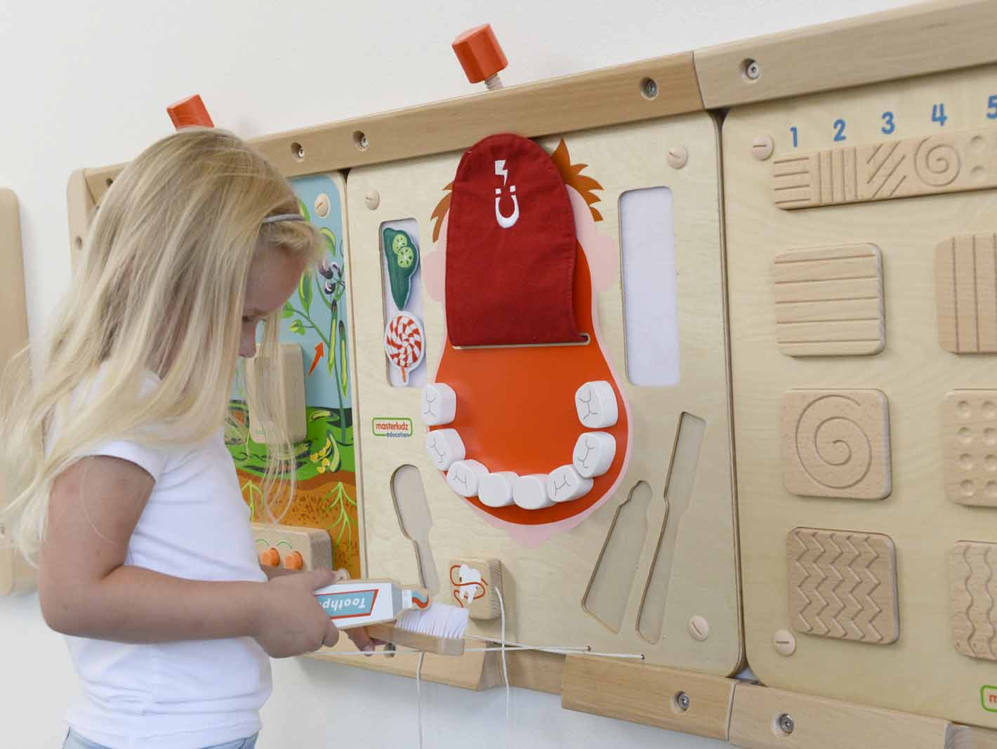MASTERKIDZ Oral Hygiene Flex Montessori Wall senzorna ploča - Slika 3