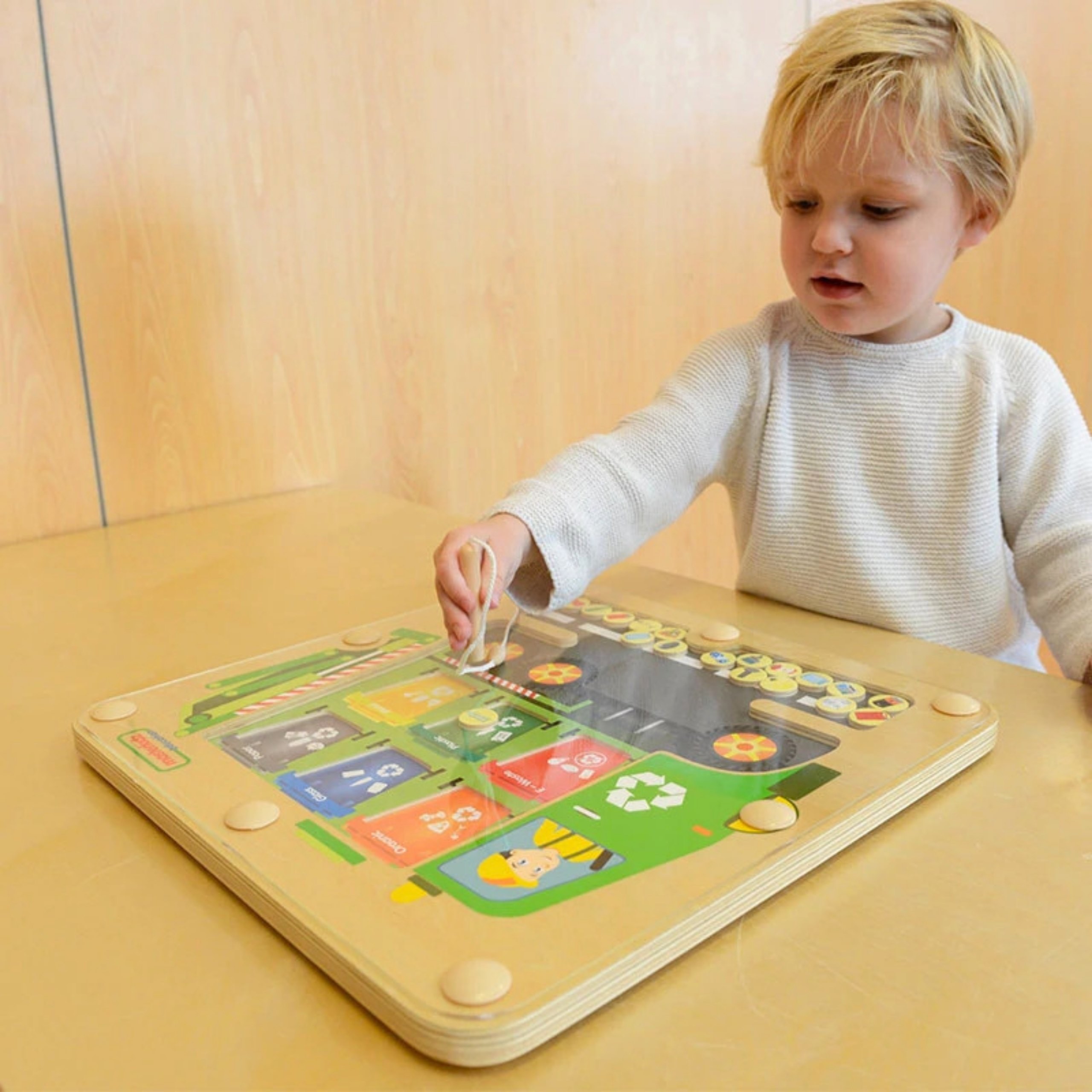 MASTERKIDZ magnetska ploča Waste Sorting Montessori Recycling kamion - Slika 6
