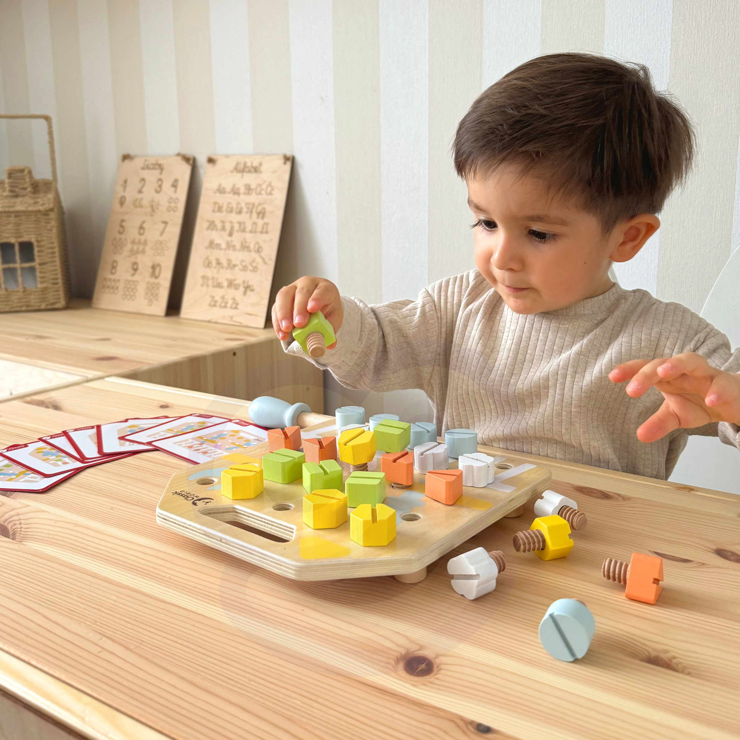 CLASSIC WORLD Wooden Manipulative Board Logic Puzzle - Slika 3