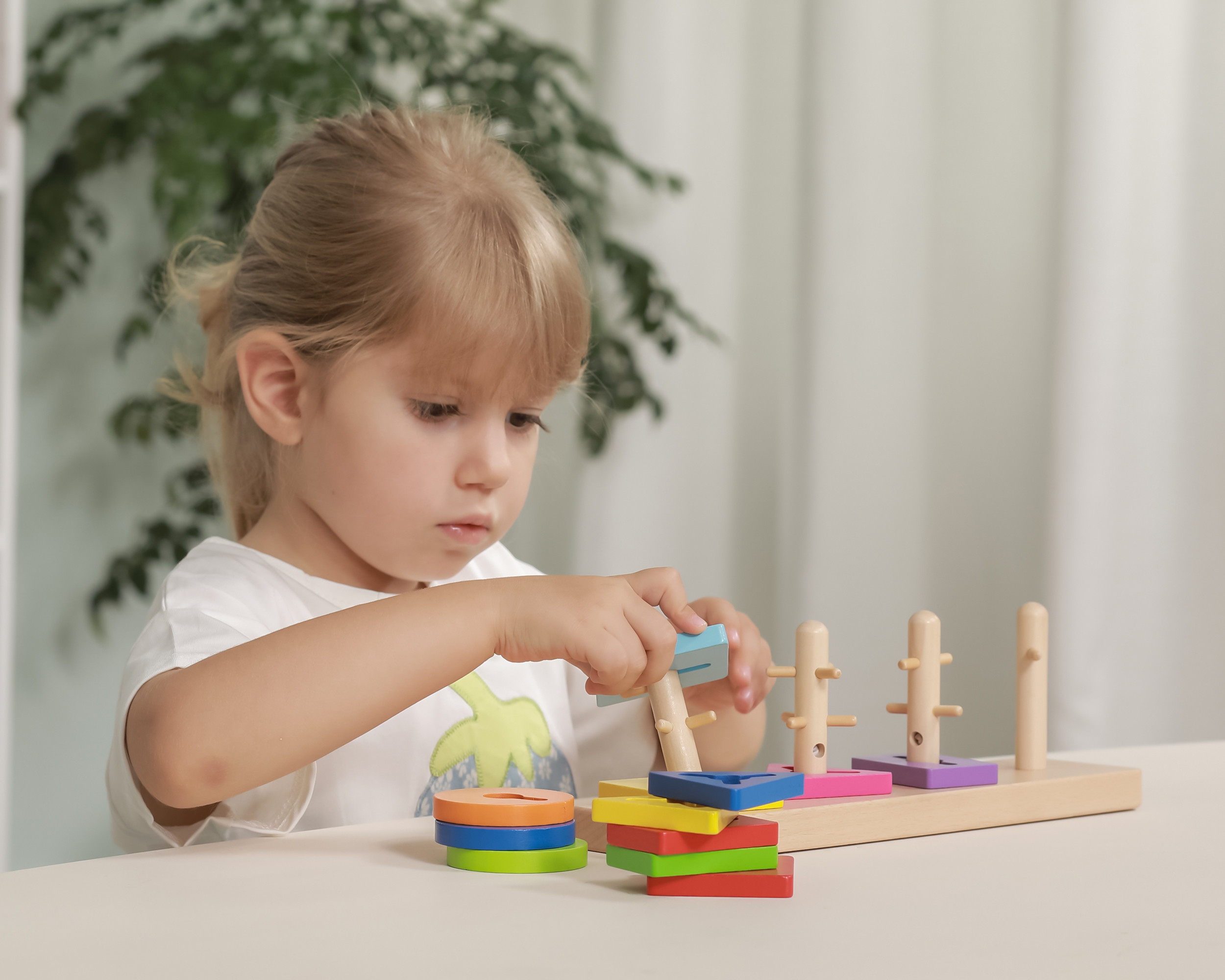 VIGA Drvene Montessori kocke za razvrstavanje oblika - Slika 3
