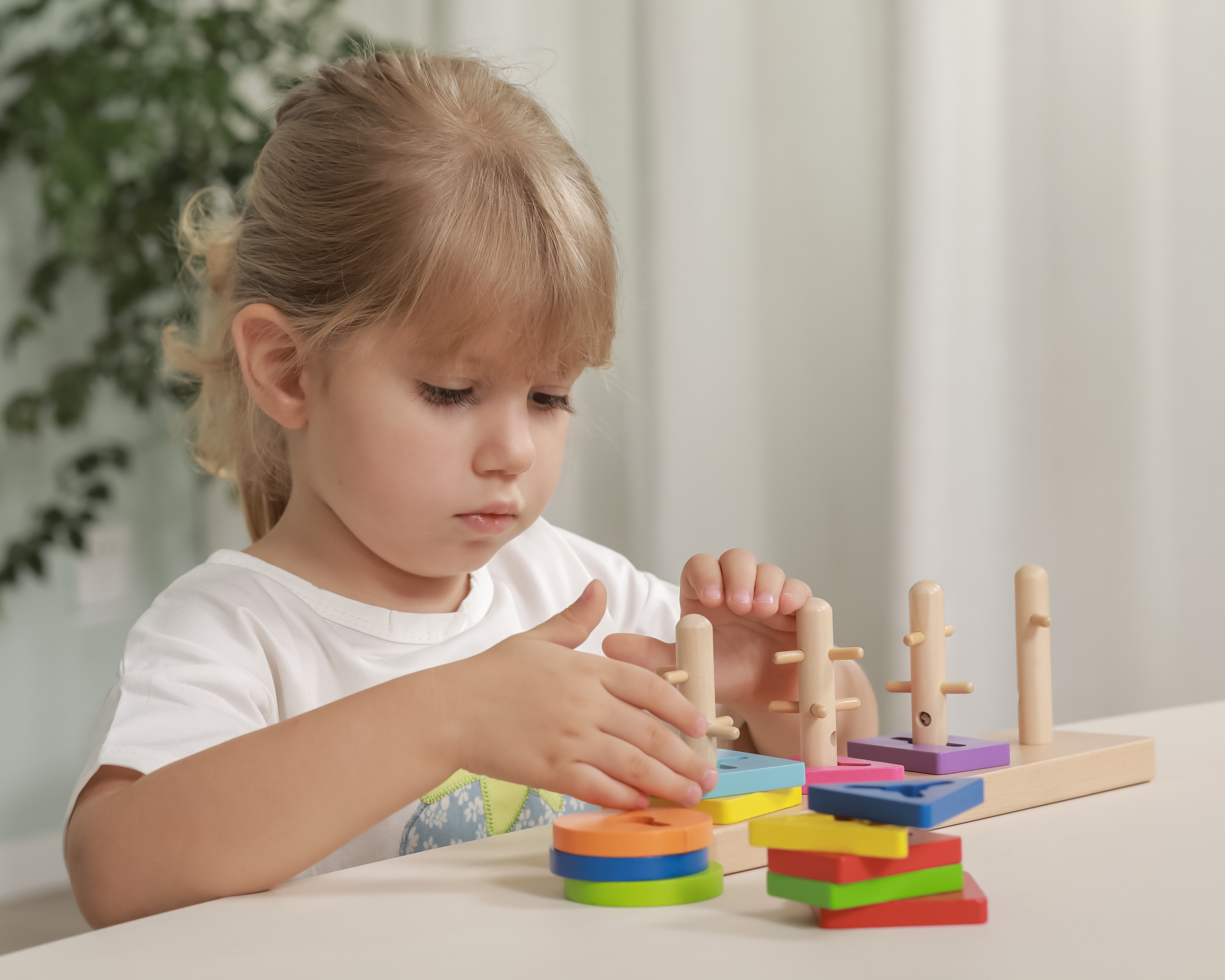 VIGA Drvene Montessori kocke za razvrstavanje oblika - Slika 4
