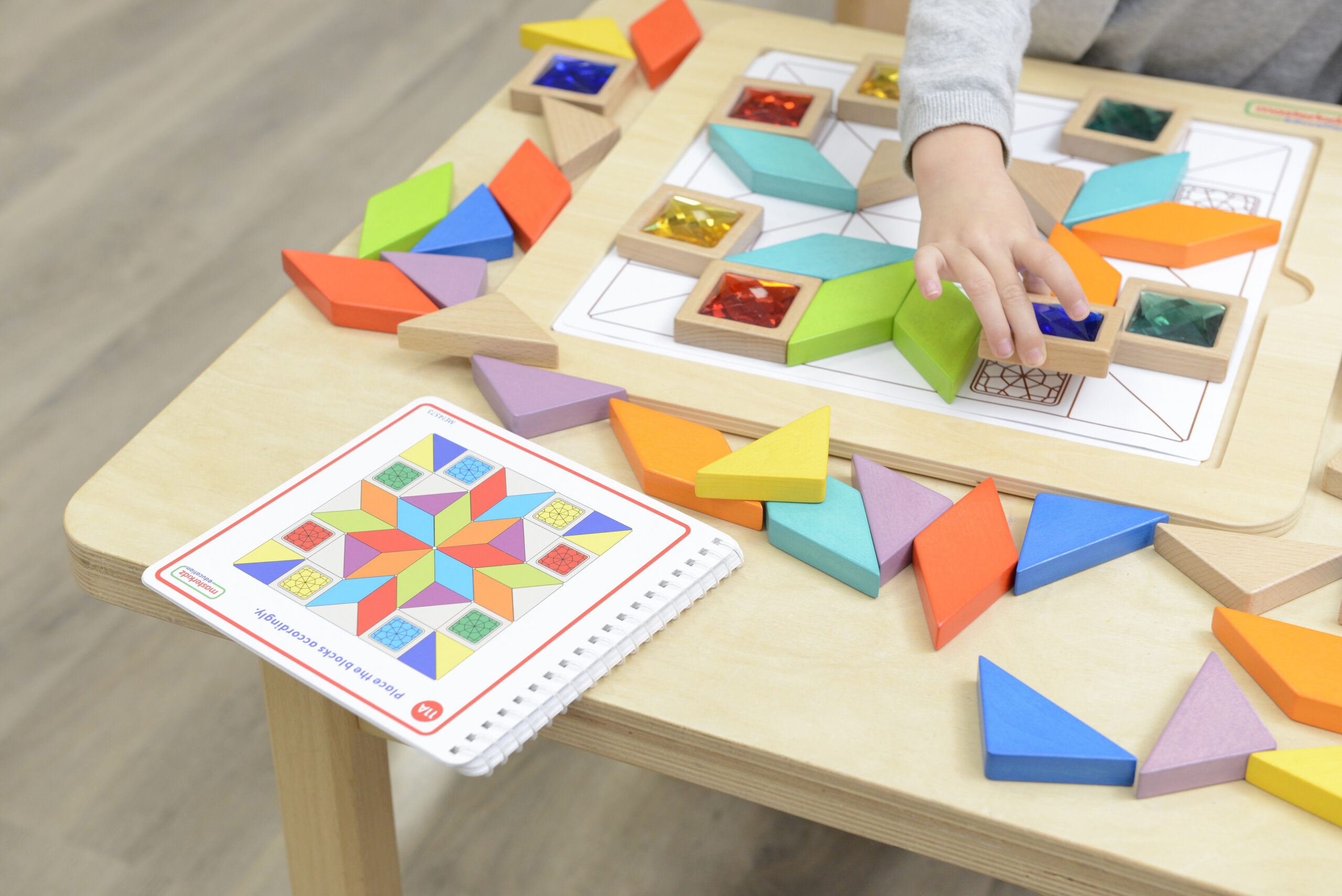 MASTERKIDZ Montessori Tangram Color and Shape Learning Mosaic Puzzle - Slika 8