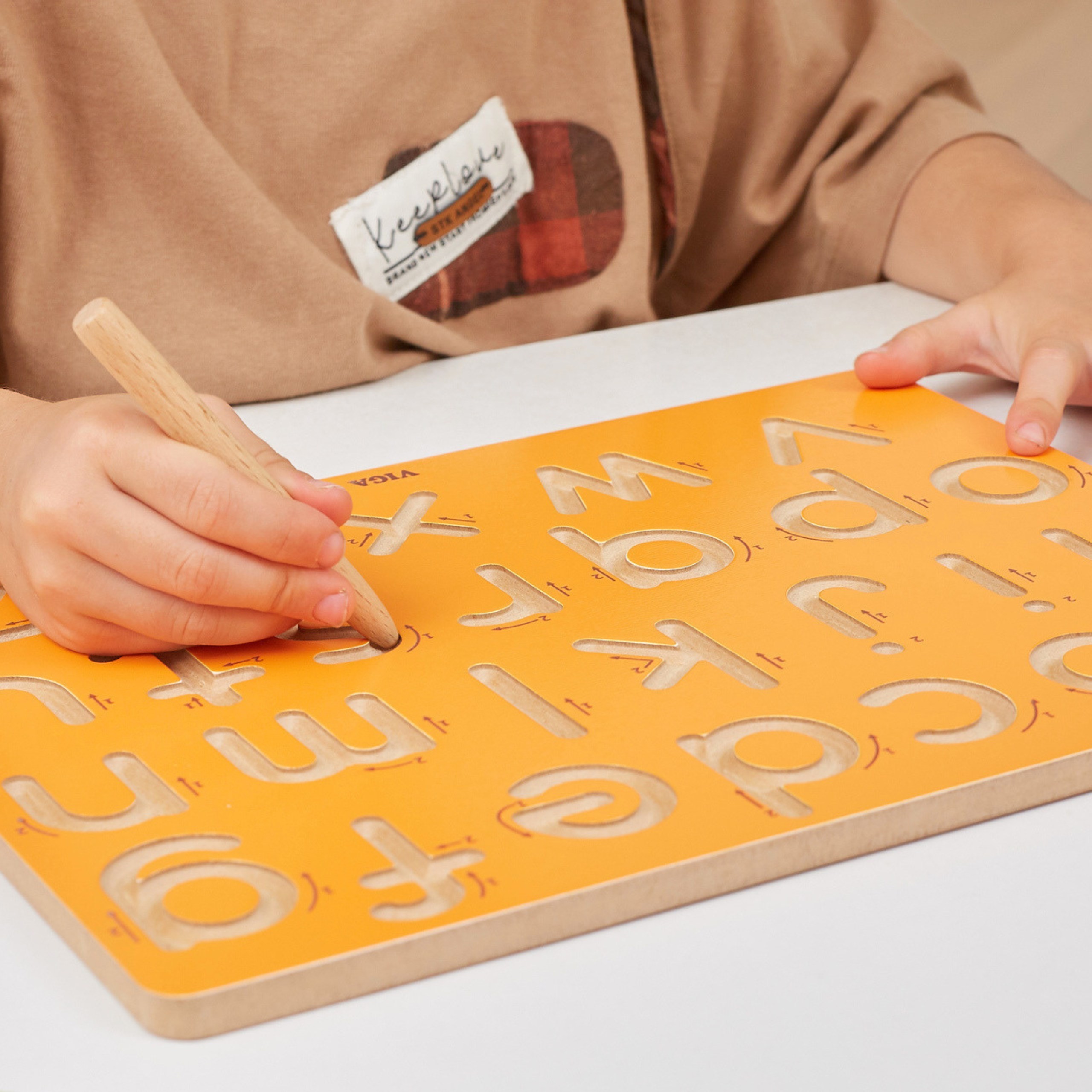 VIGA Graphomotor Board Lower Case Letters Learning to Write - Slika 3