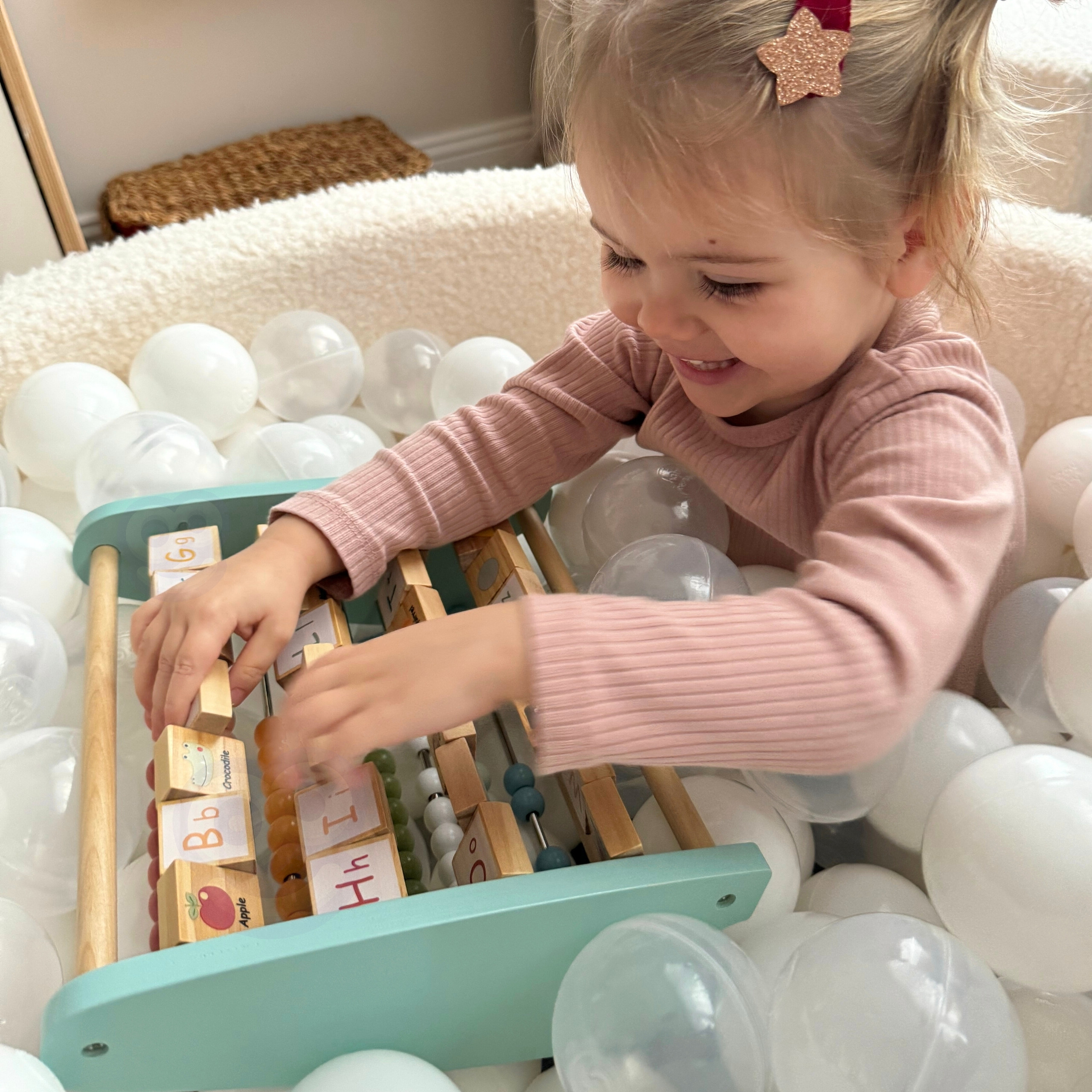 TOOKY TOY Double-Sided Abacus Alphabet Pictures - Slika 2