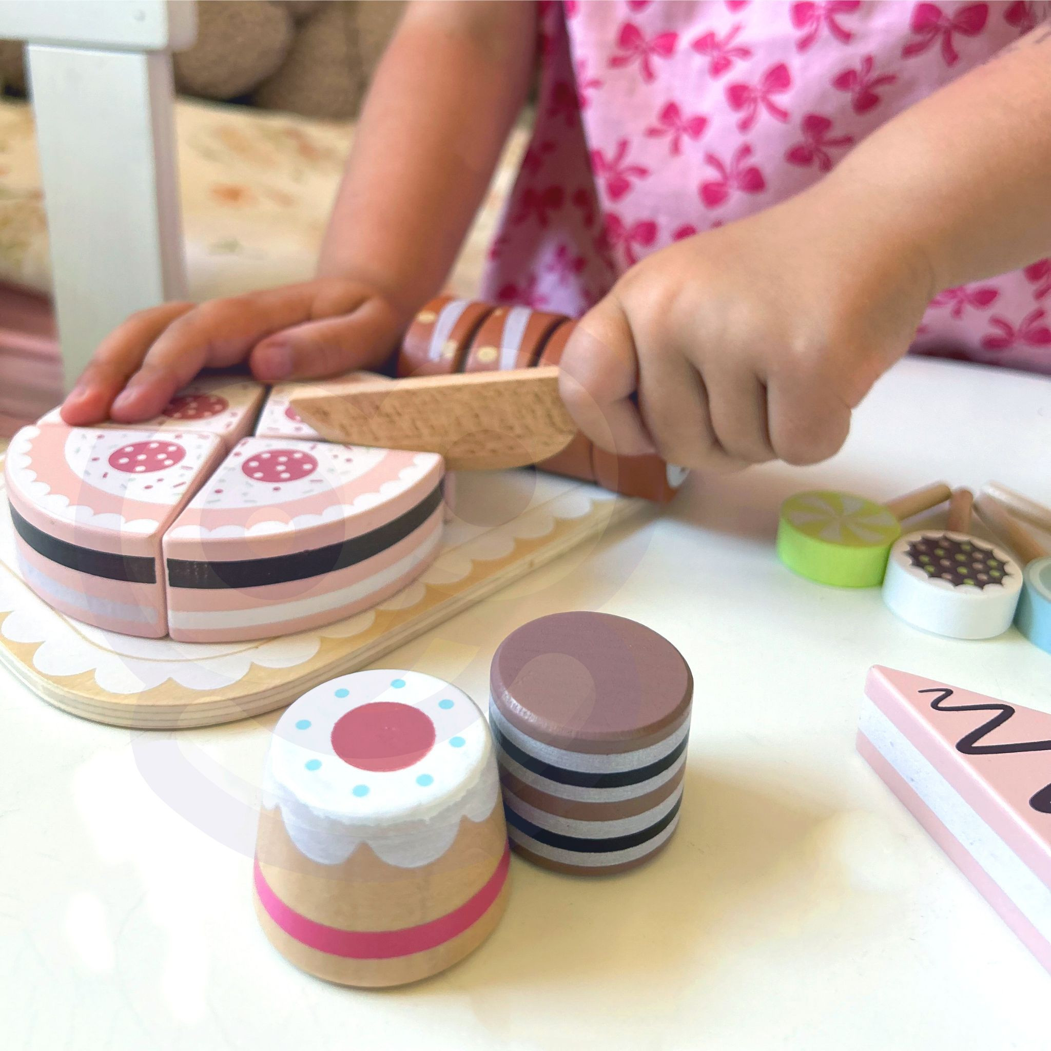 TOOKY TOY Sweet Cake Wooden Set of Sweets in a Box Confectionery Ice Cream Parlor - Slika 5