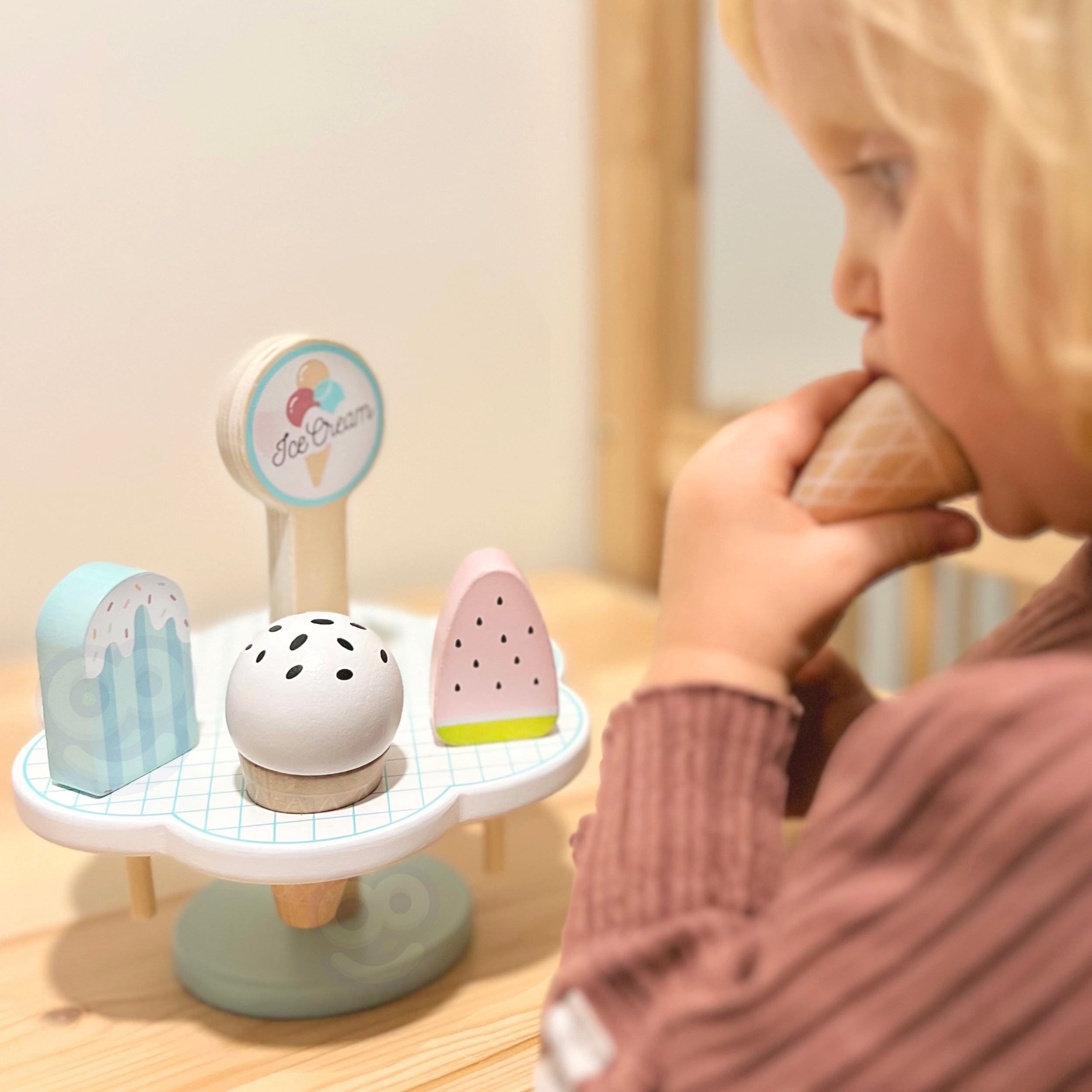 TOOKY TOY Wooden Magnetic Ice Cream on Stand - Slika 4