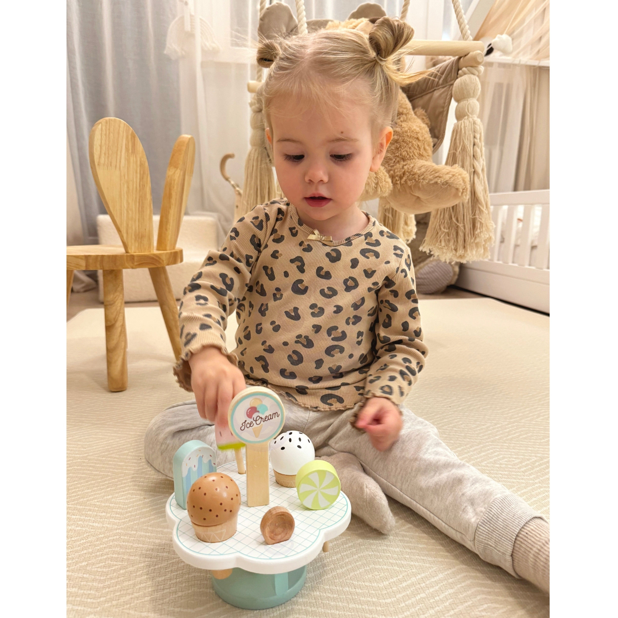TOOKY TOY Wooden Magnetic Ice Cream on Stand - Slika 5
