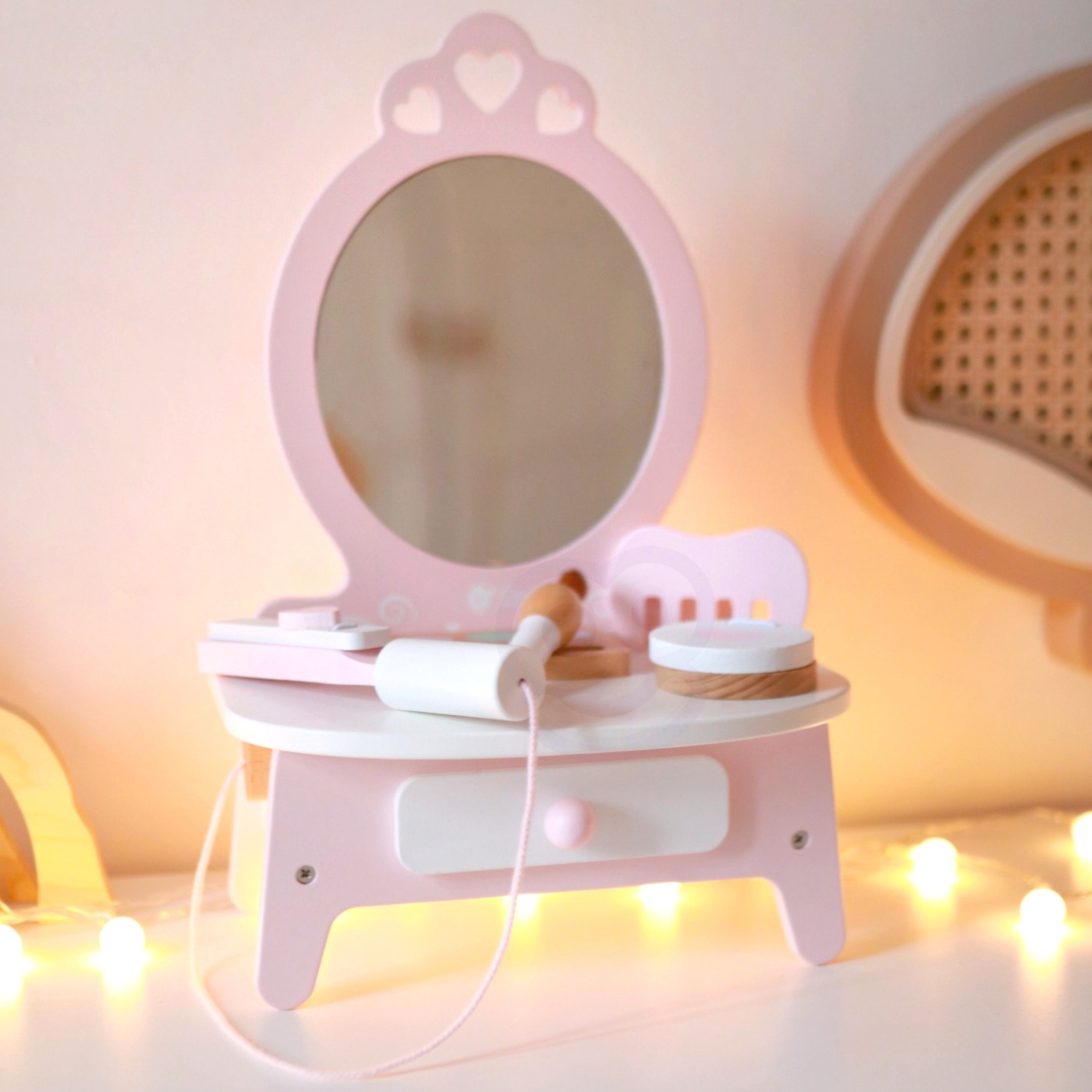 CLASSIC WORLD Wooden Dressing Table for Girls with Mirror + Hair Straightener 11 accessories - Slika 4