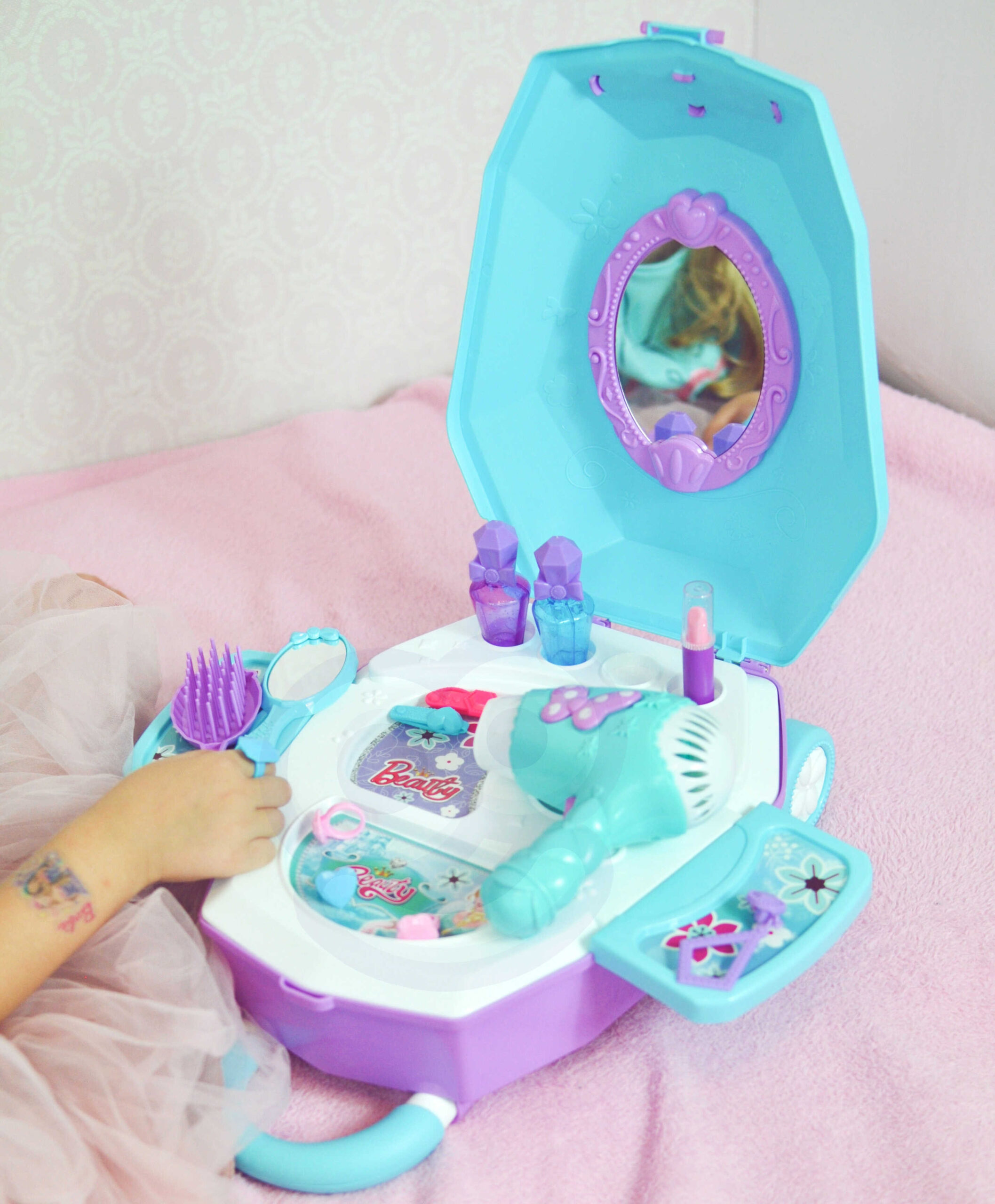 WOOPIE Dressing Table for Girls 2 in 1 Beauty Salon in a Suitcase - Slika 8
