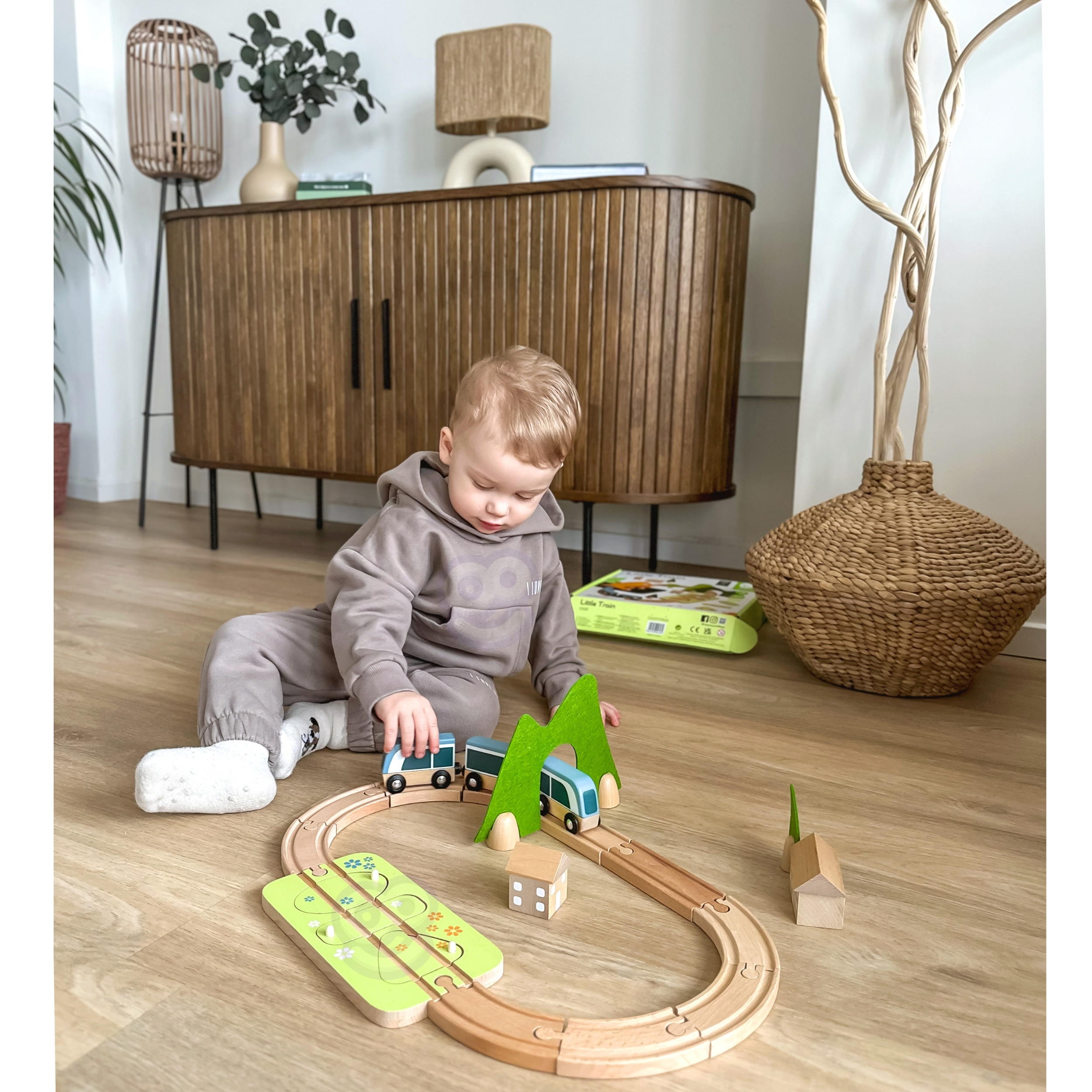 CLASSIC WORLD Set Railway Track Wooden Train + Shape Sorter 40 pcs. - Slika 6
