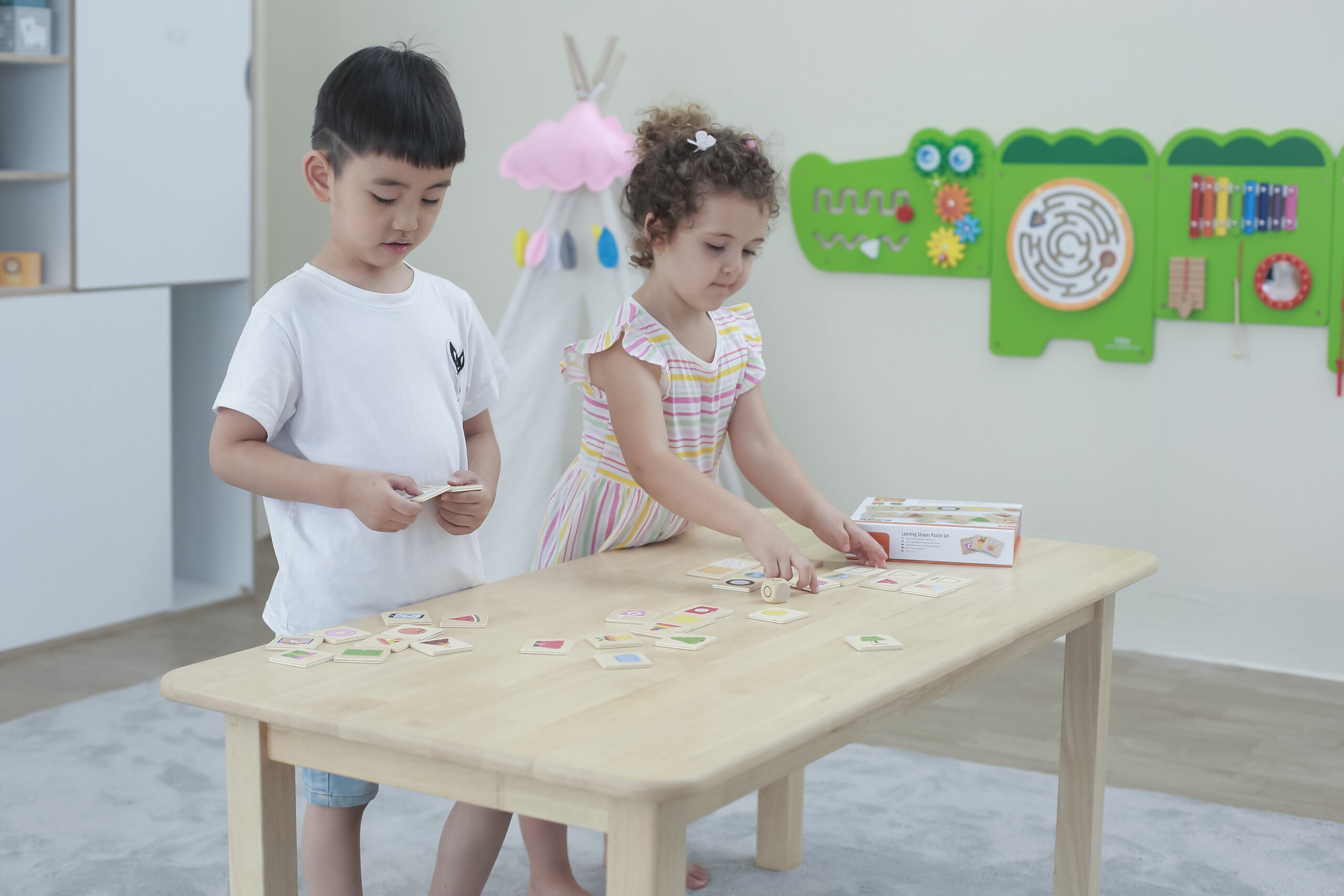 VIGA Educational Game Wooden Puzzle Match Shapes 37 pcs. - Slika 4