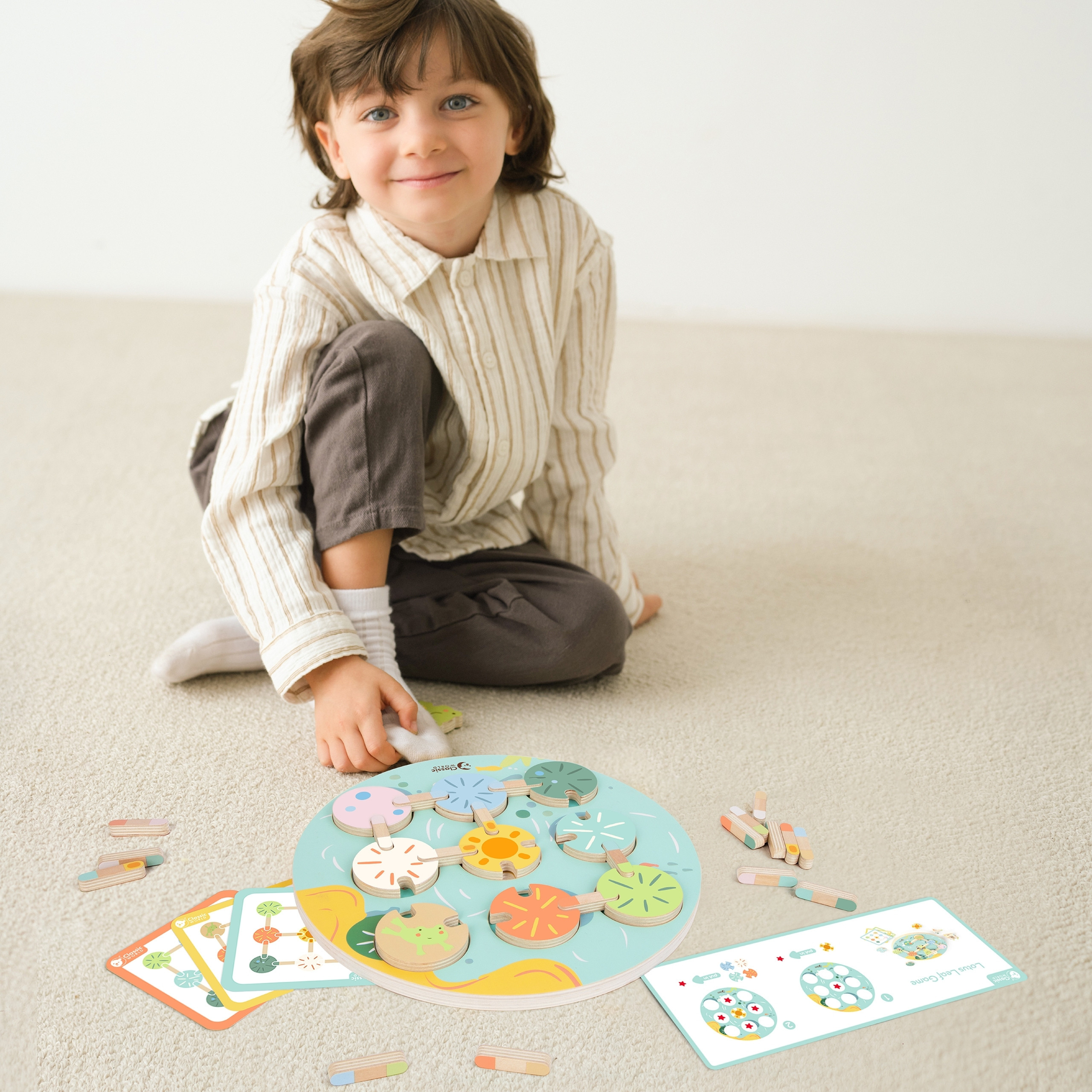 CLASSIC WORLD Lotus Leaf Sensory Game Match Shapes and Colors - Slika 3