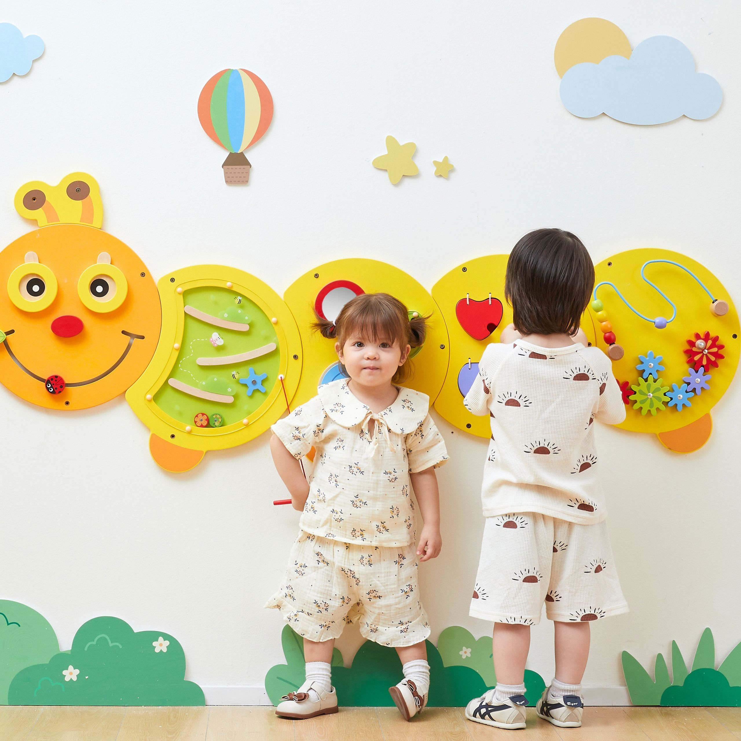 VIGA Large Wooden Caterpillar Activity Board - Slika 2