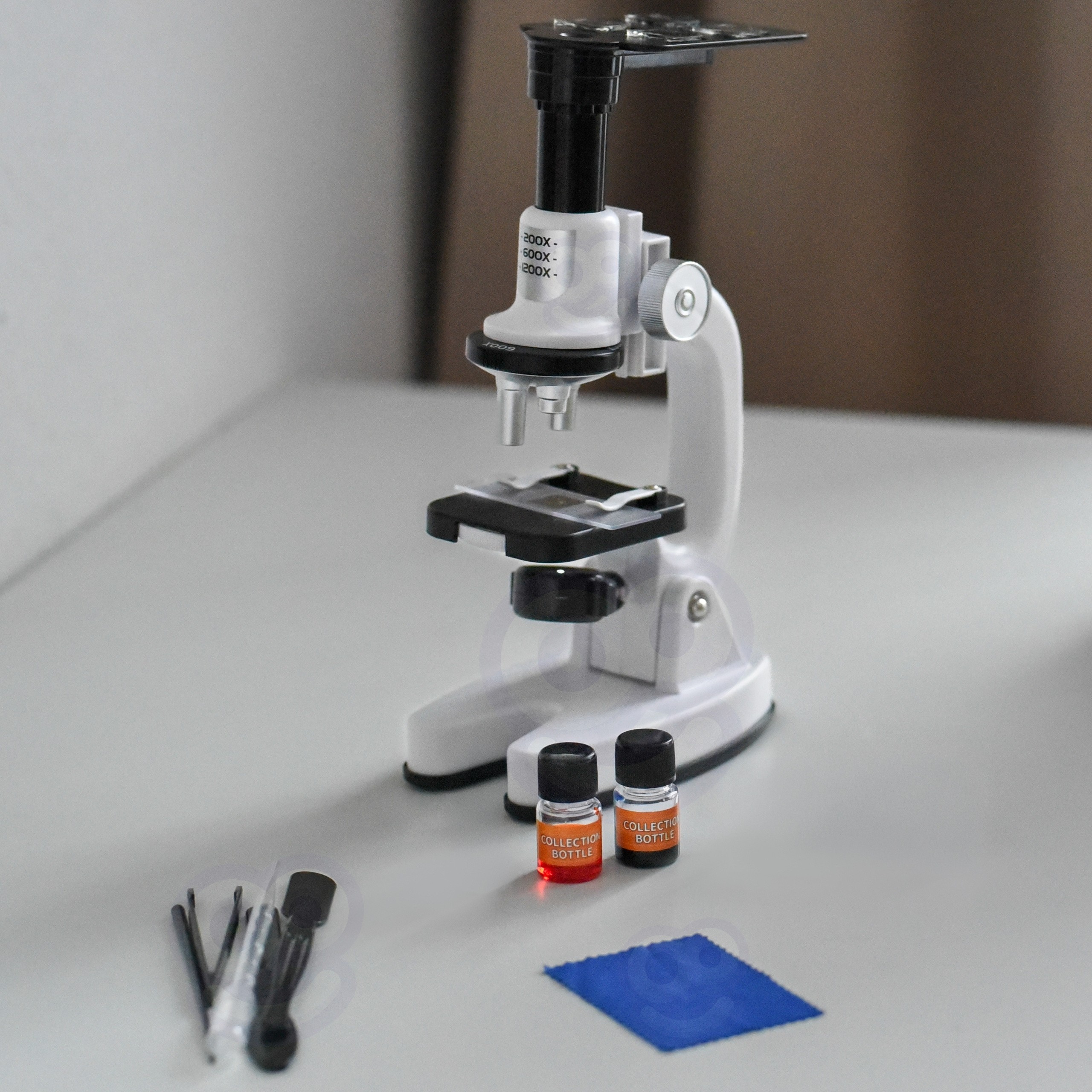 WOOPIE Digital LED Microscope 1200x Zoom XXL Kit with Smartphone Adapter - Slika 4