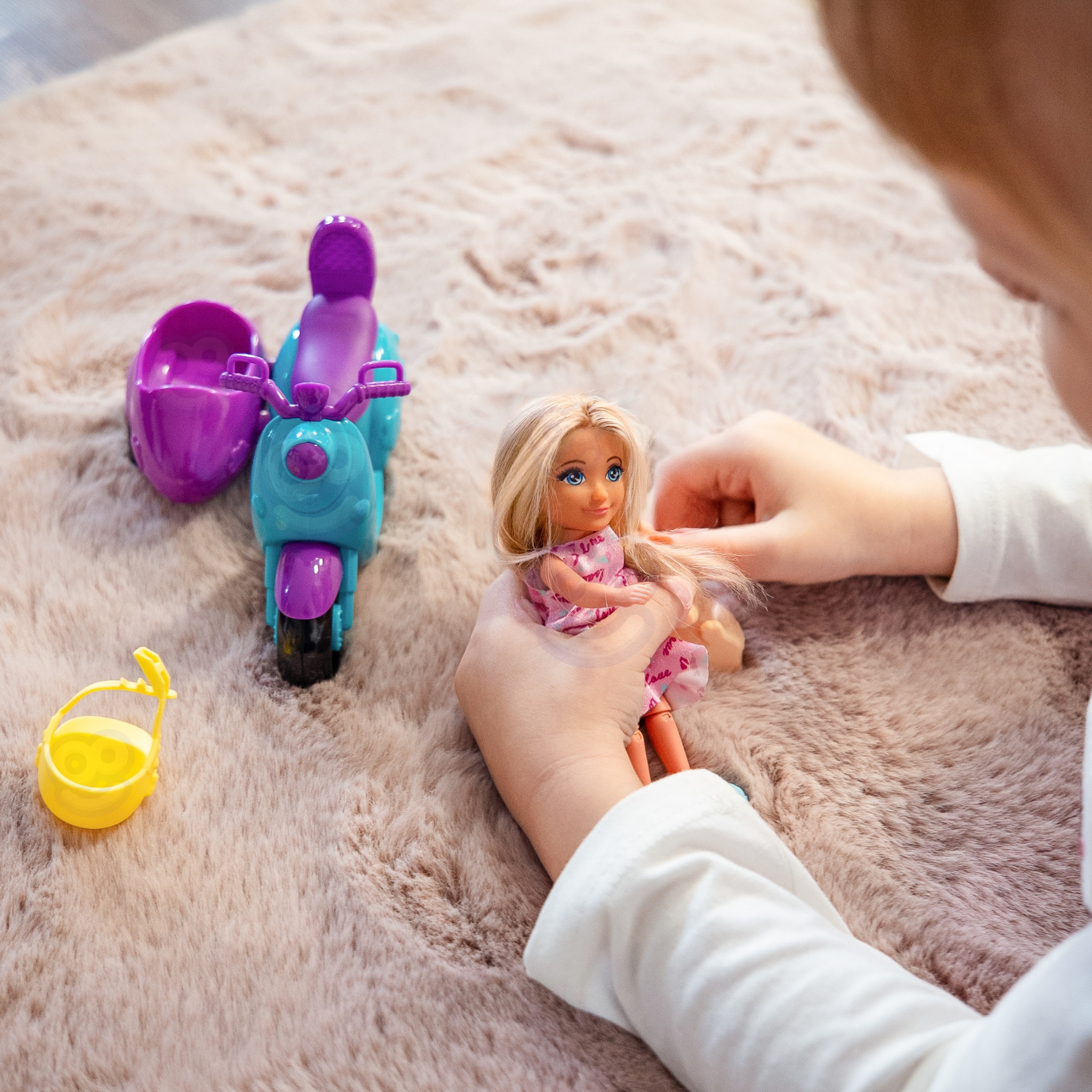 WOOPIE ROYAL Scooter Doll with Dog - Slika 3