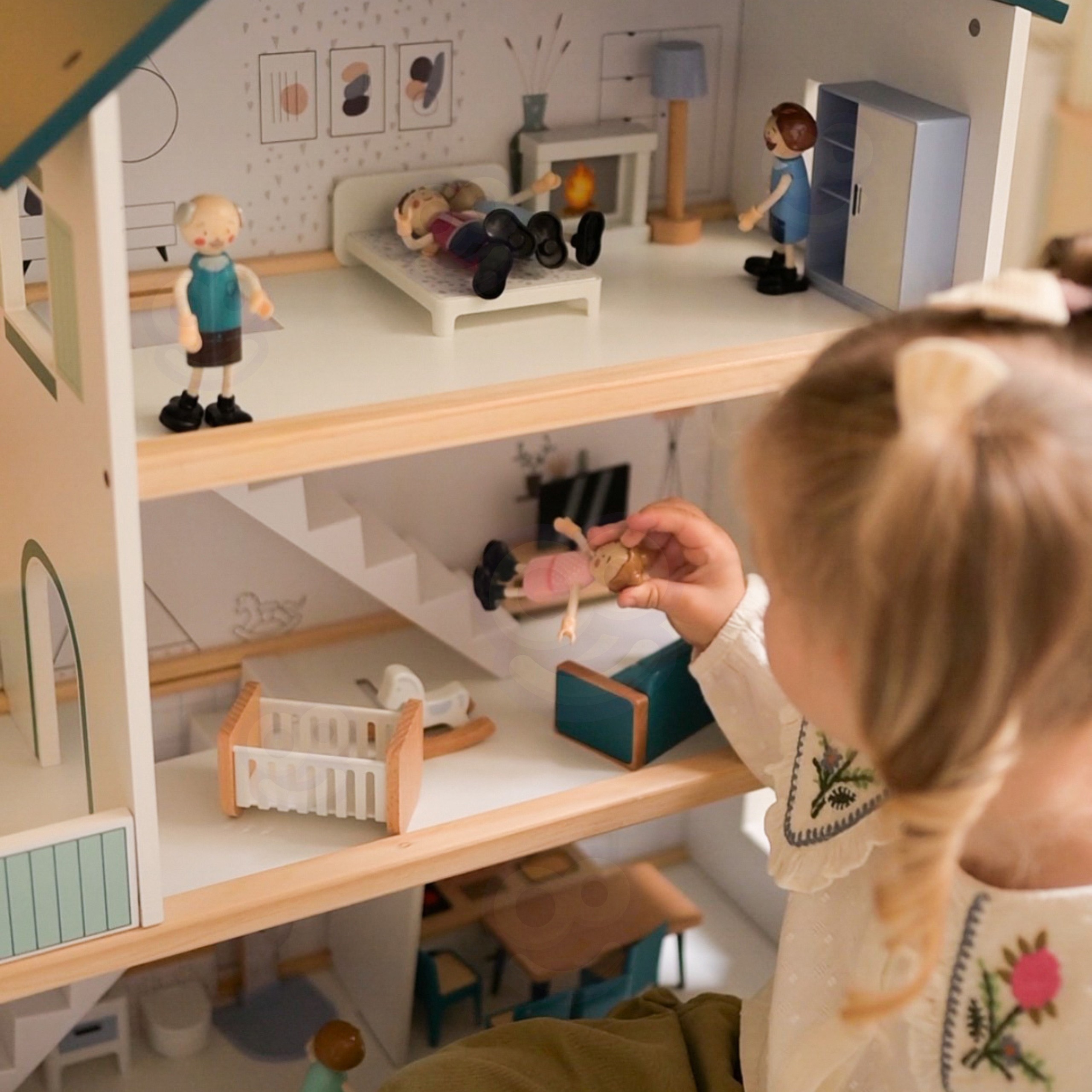 TOOKY TOY Large Wooden Dollhouse + FSC Figures - Slika 7