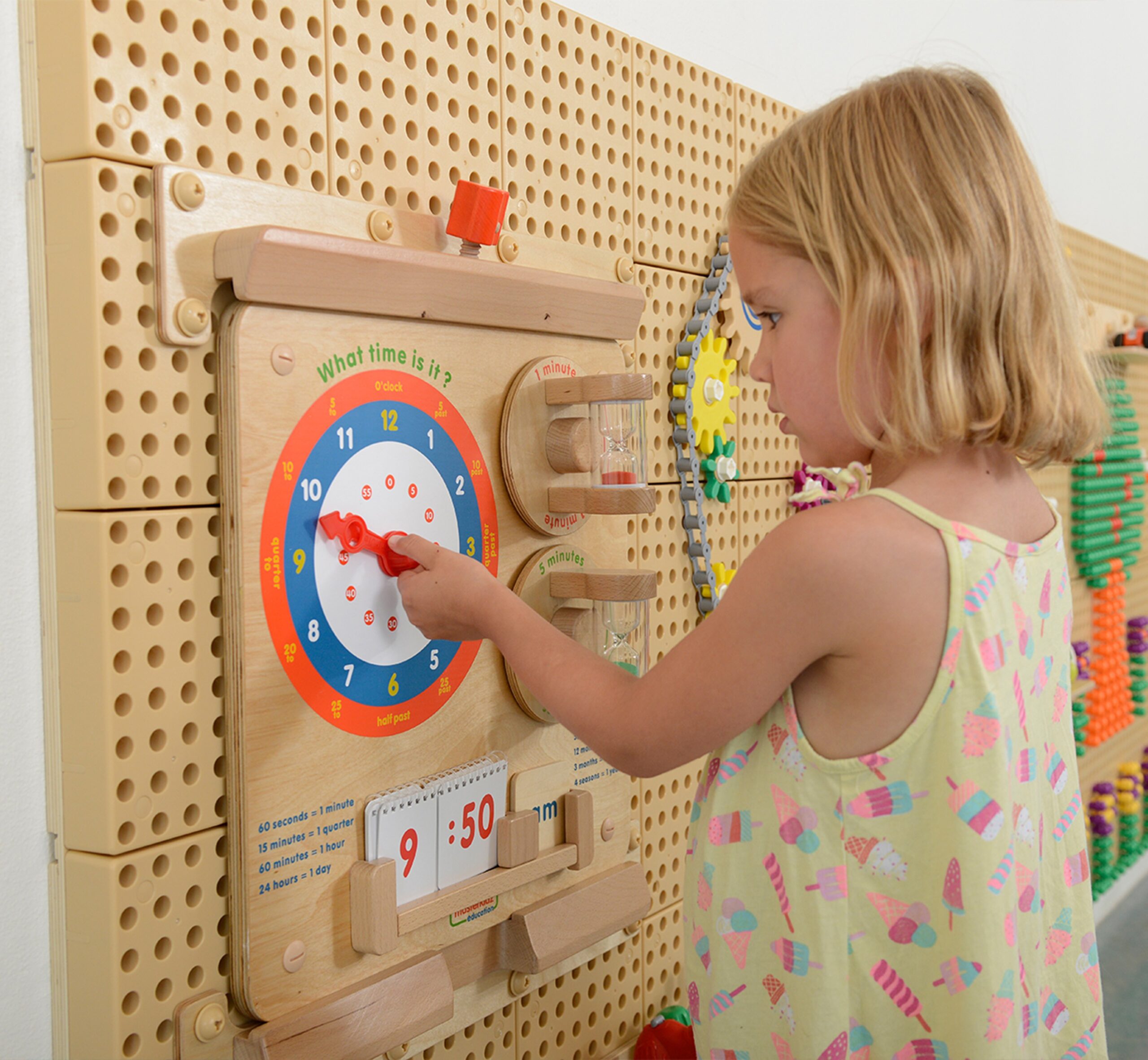 MASTERKIDZ Learning to Read the Clock Flex Wall Educational Board - Slika 2