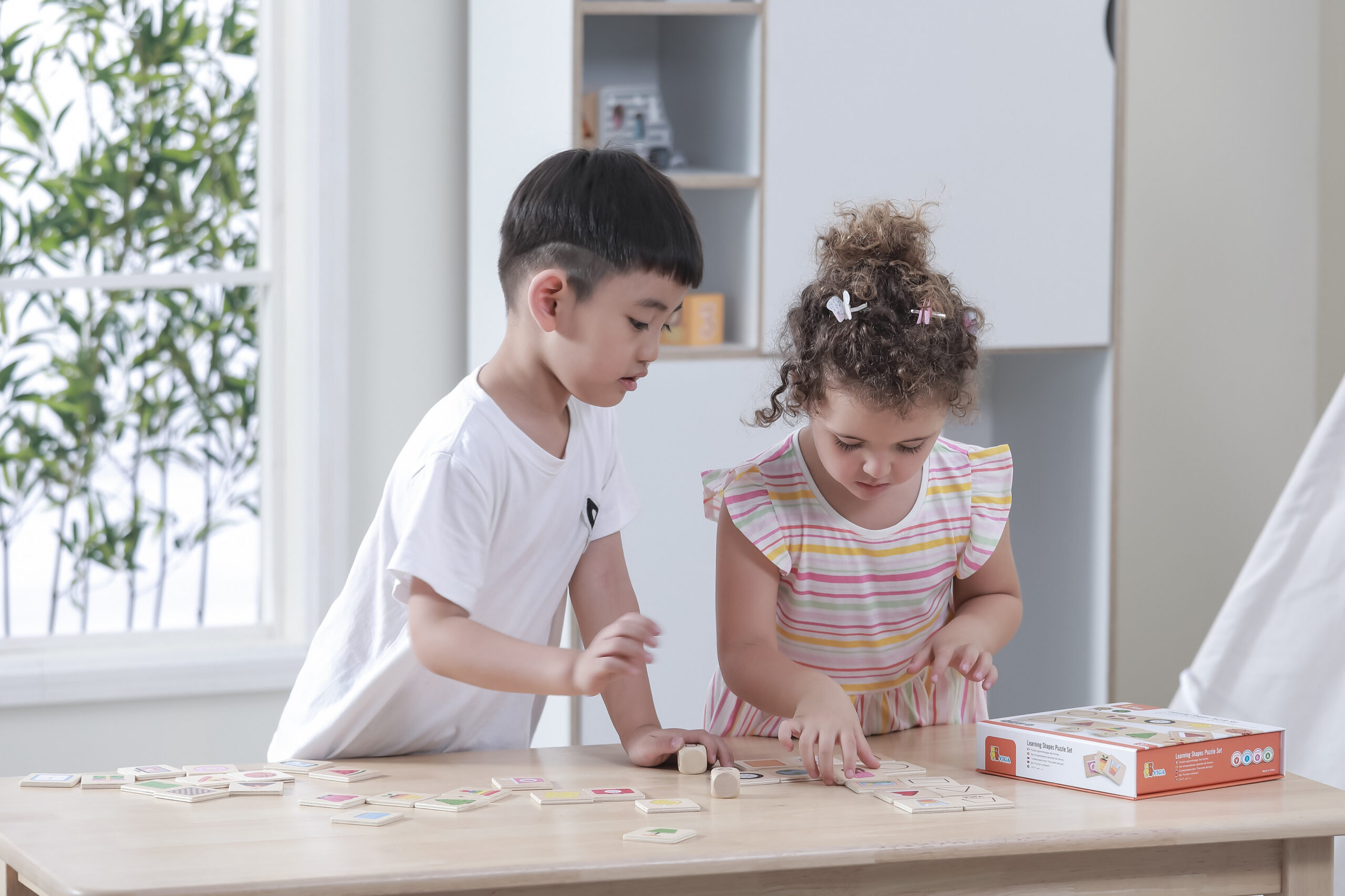 VIGA Educational Game Wooden Puzzle Match Shapes 37 pcs. - Slika 2