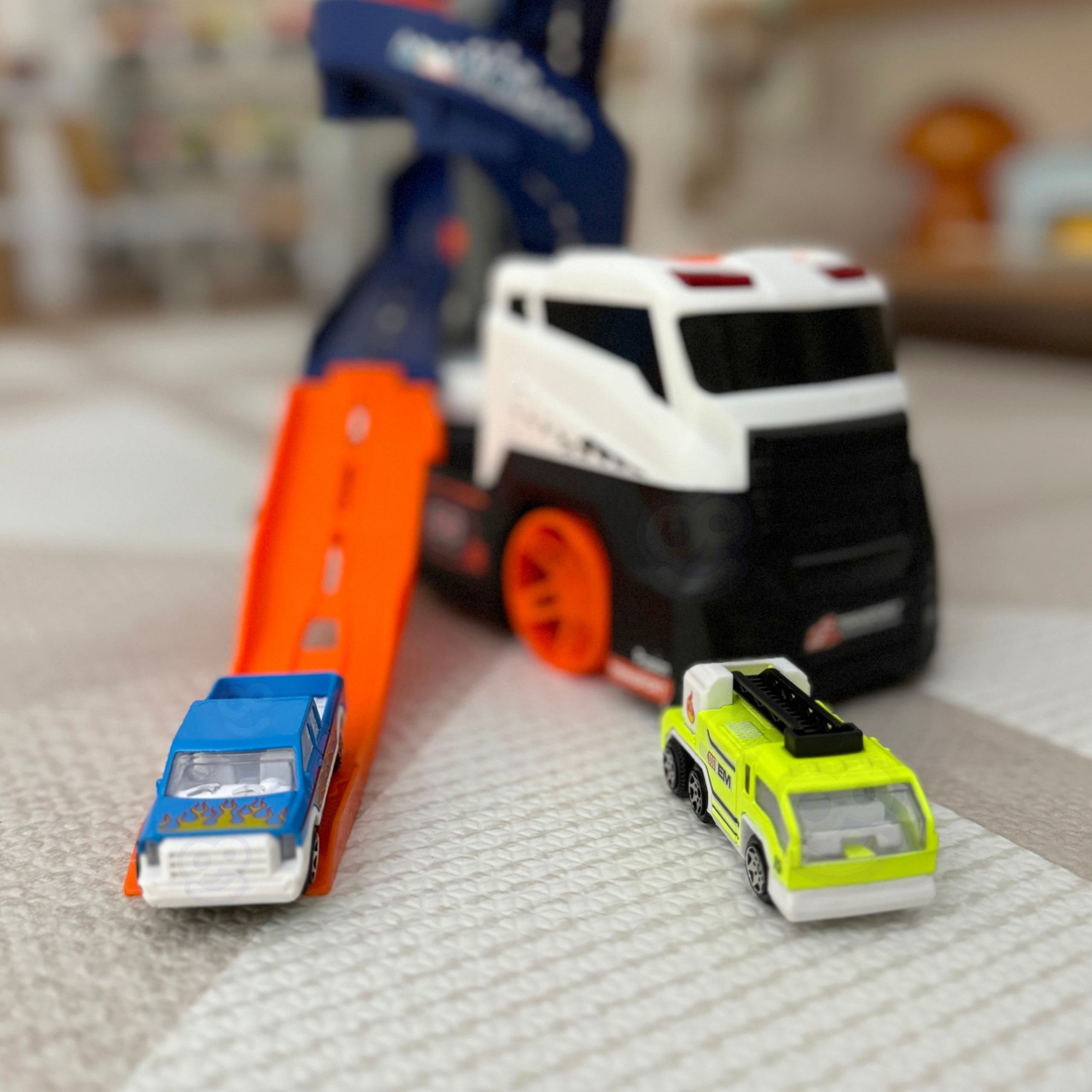 Woopie Parking Garage Track Transporter Truck Tow Truck Car XL - Slika 5