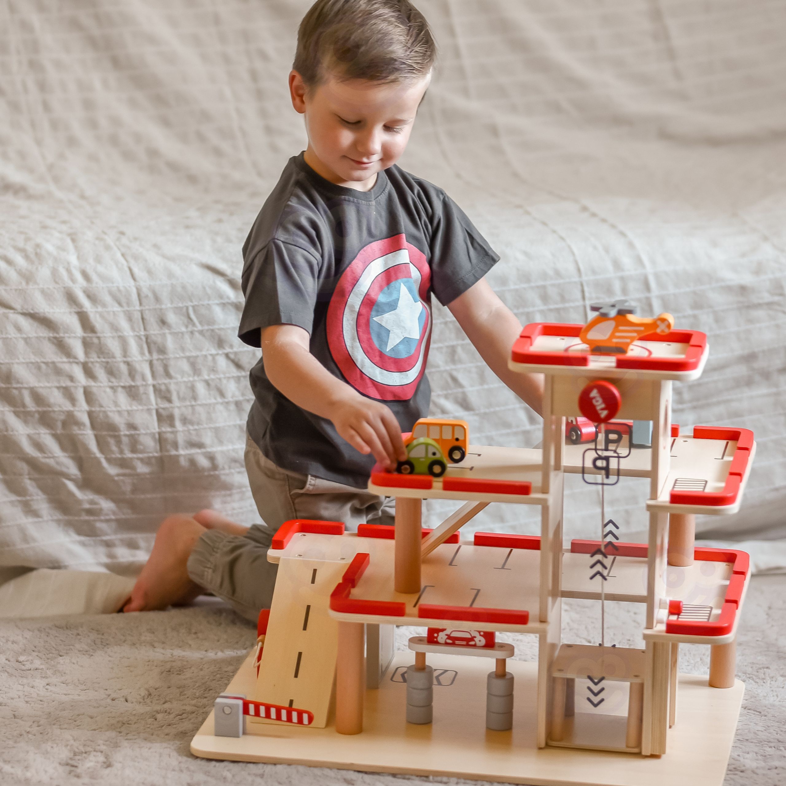 VIGA Wooden Parking for Cars with Elevator for 4 Cars and Helicopter - Slika 6