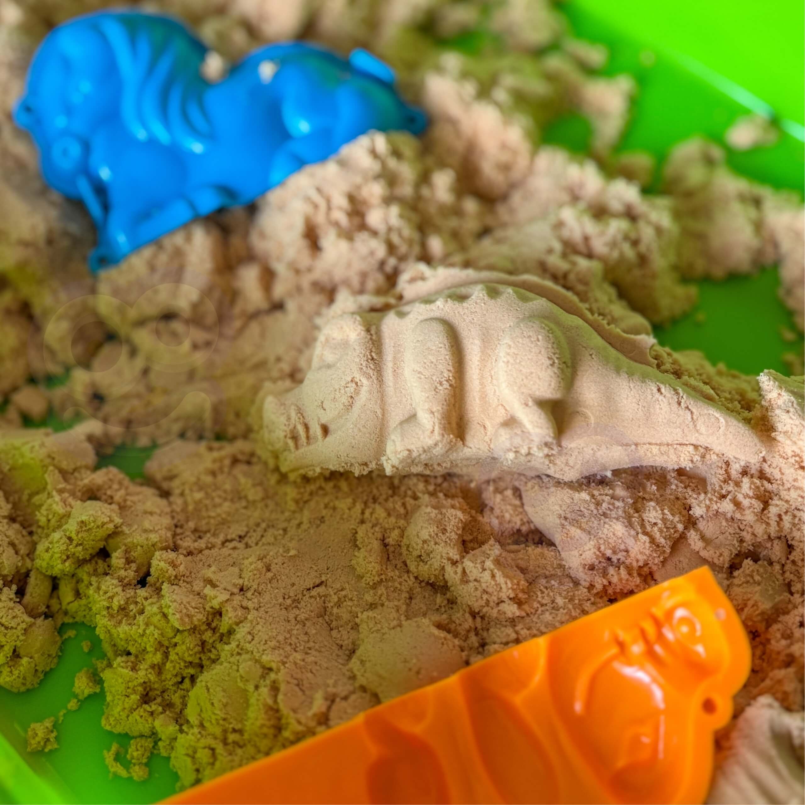 WOOPIE Kinetic Sand 1.5 kg XXL Set ZOO Safari Table with Molds - Slika 8