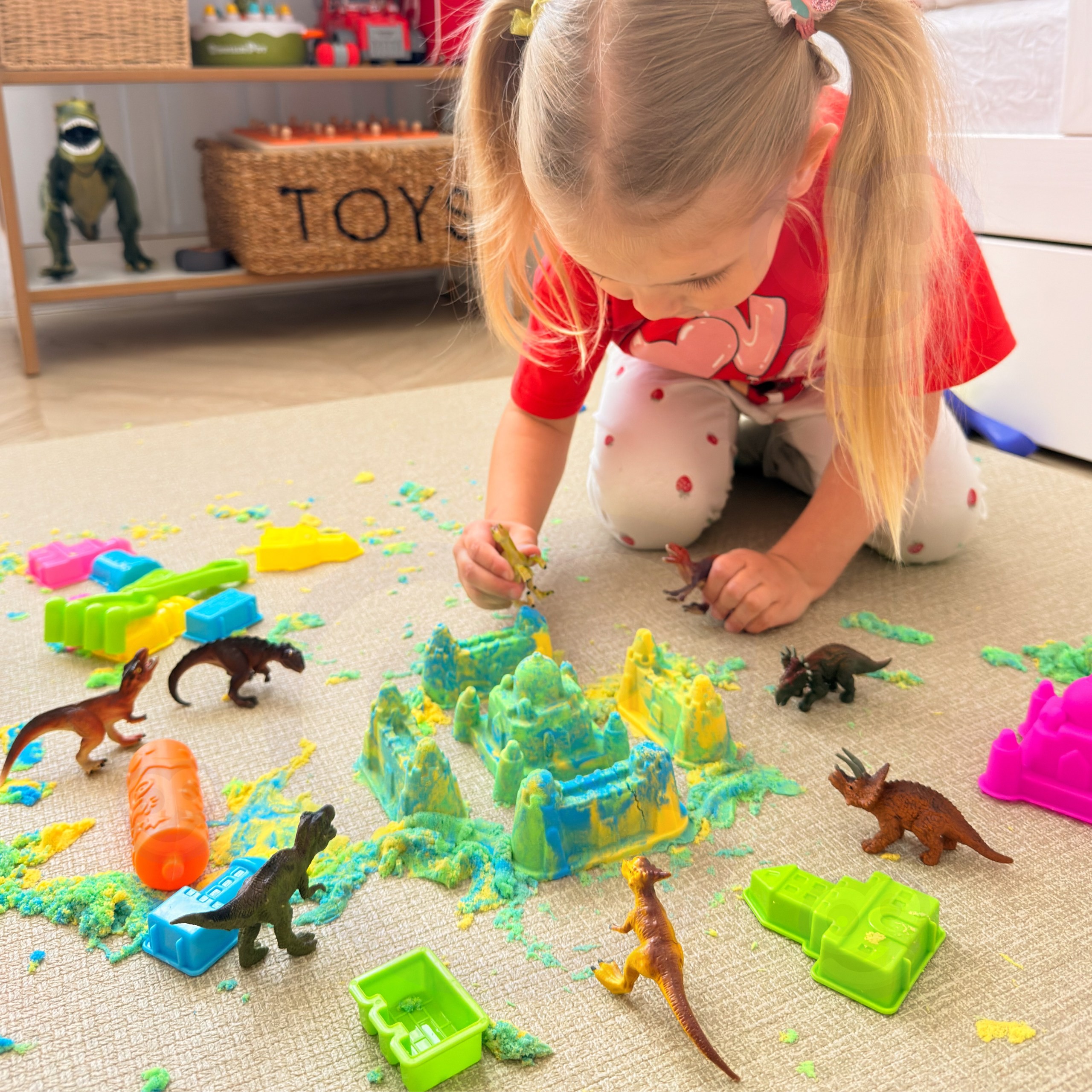 WOOPIE Kinetic Sand Magic Castle Set 22 pcs Suitcase - Slika 6