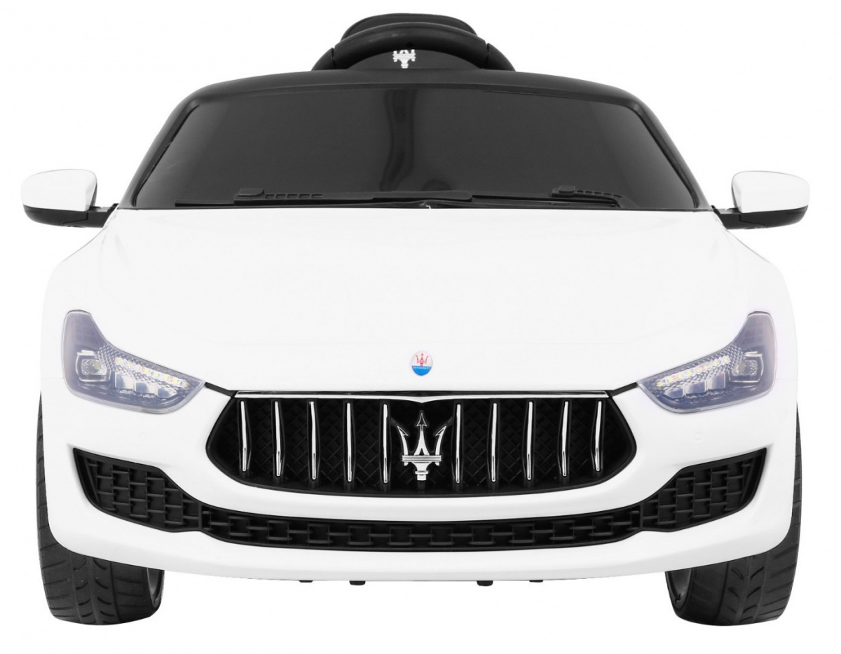 Maserati Ghibli Vehicle White