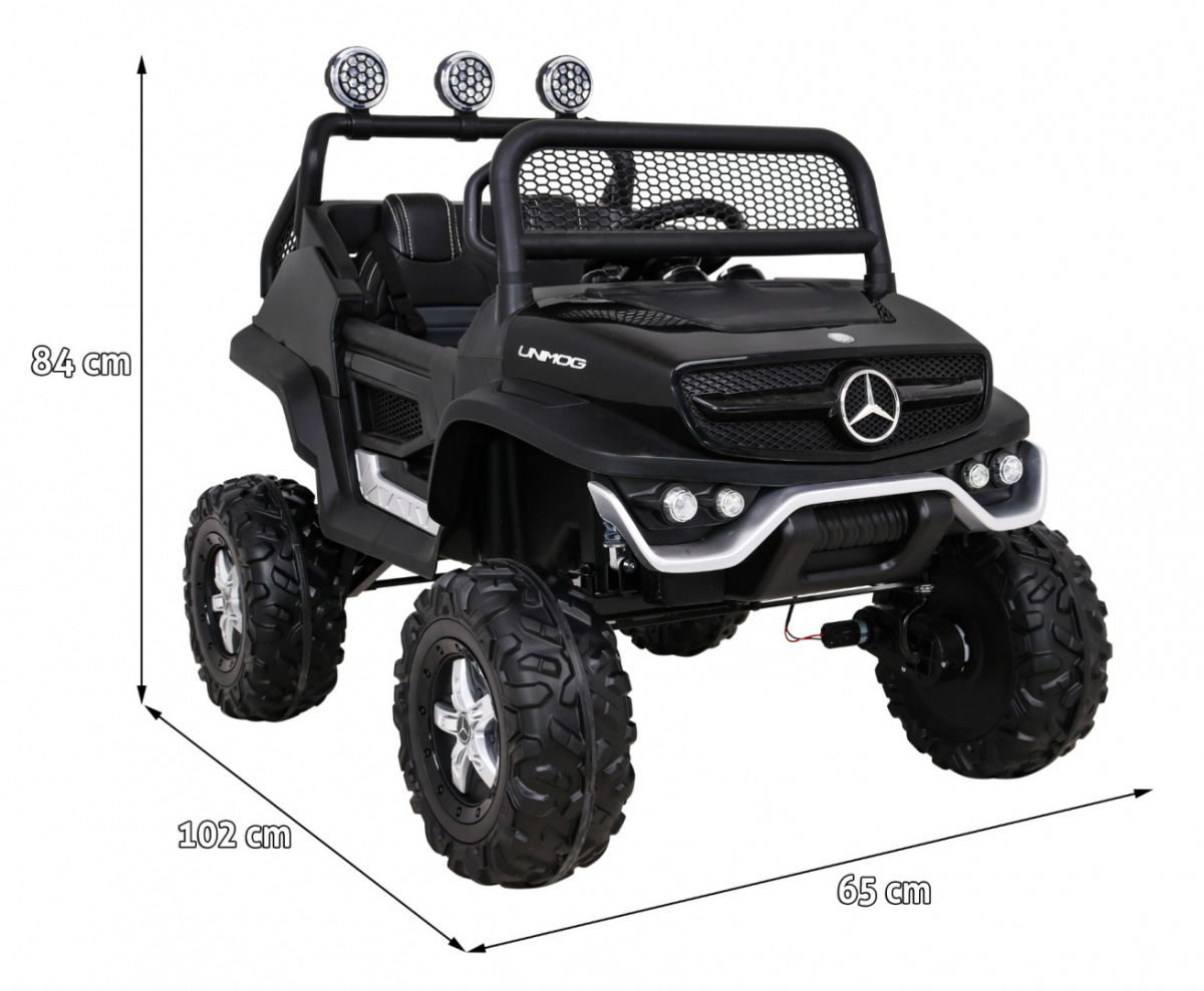Vehicle Mercedes BENZ UNIMOG Black