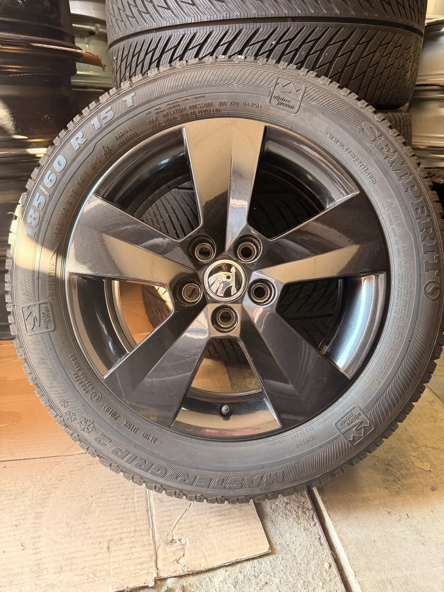 ALU FELGE ŠKODA 15" 5X100 GUME ZIMSKE 185-60-R15 - Slika 3