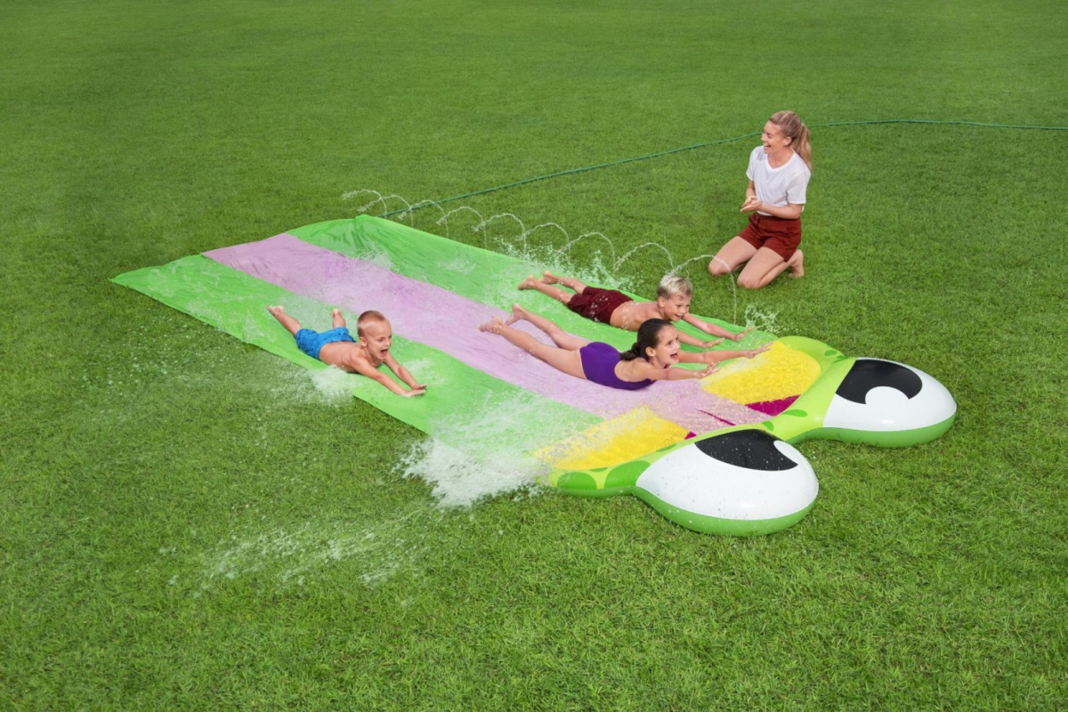 The triple slide frog H2O GO Speed Ramp 488cm